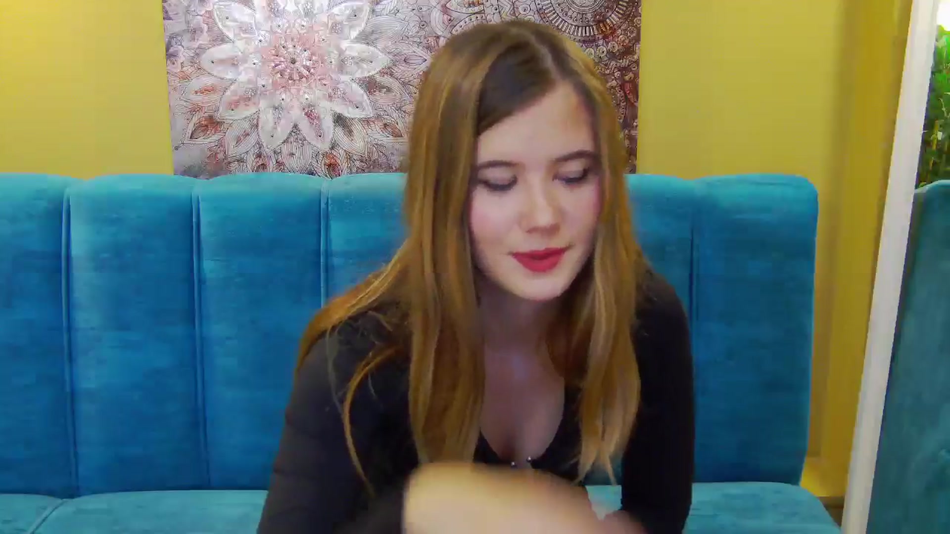 Gallery image thumbnail from Aileenaa's myfreecams stream on, 10/03/2025, 17:38 image 7 of 20