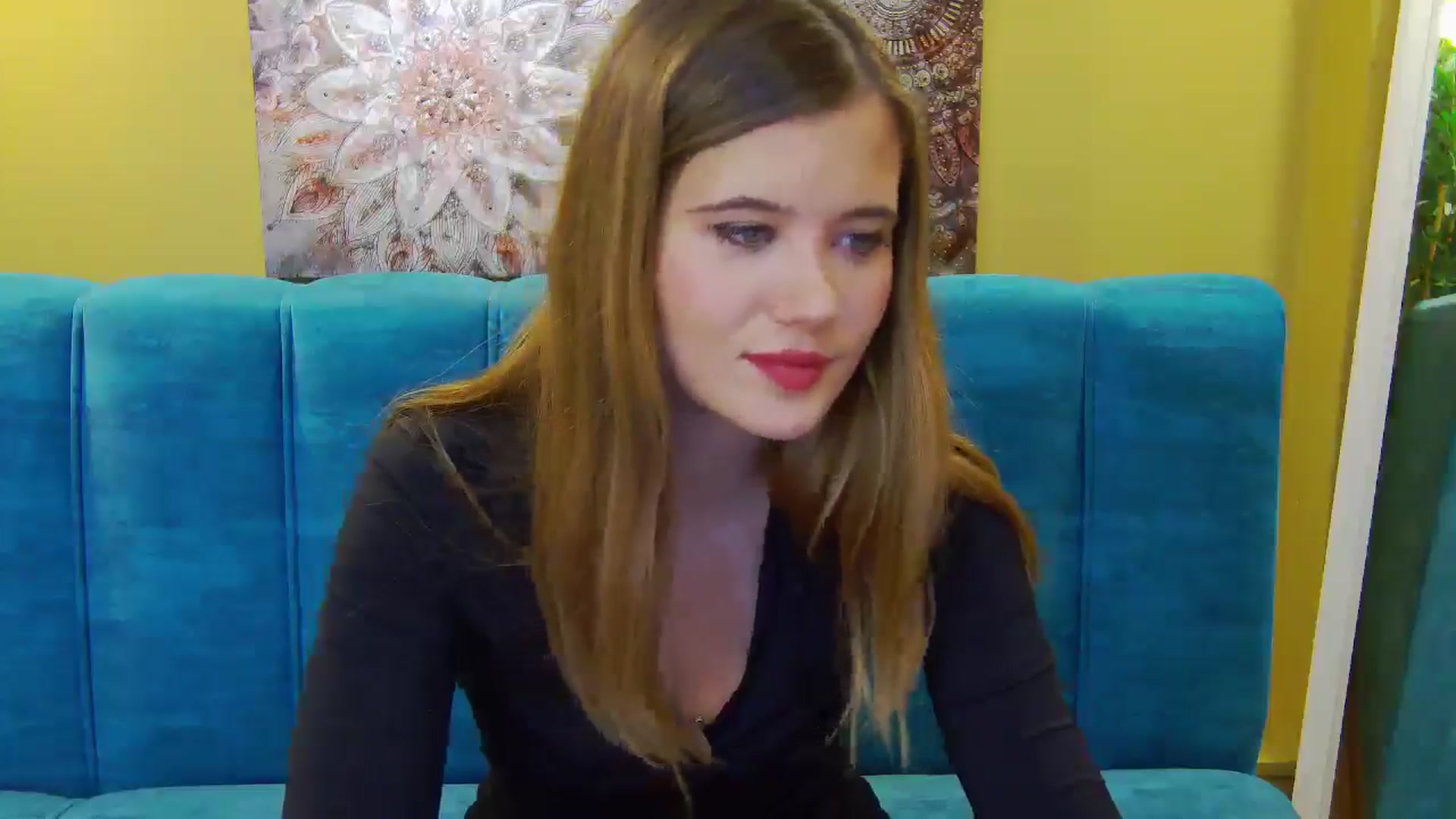 Gallery image thumbnail from Aileenaa's myfreecams stream on, 10/03/2025, 17:38 image 16 of 20