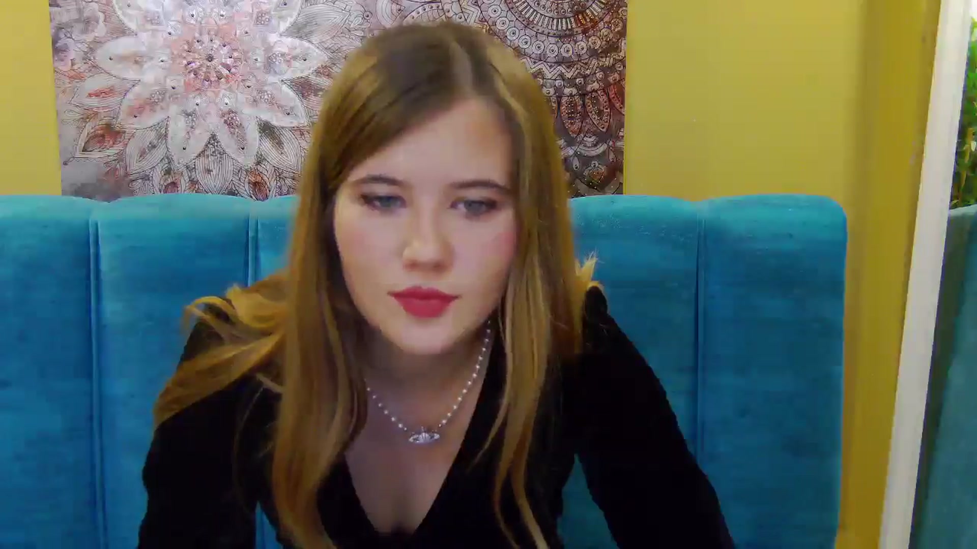 Gallery image thumbnail from Aileenaa's myfreecams stream on, 10/04/2025, 19:50 image 3 of 20