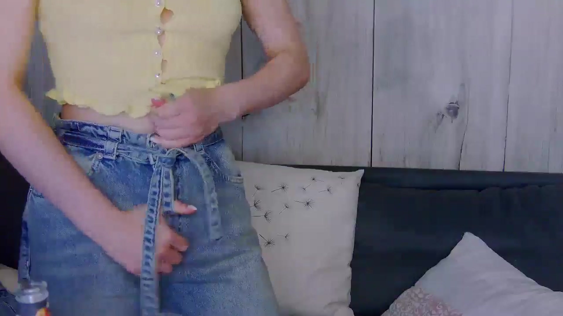 Gallery image thumbnail from Aileenaa's myfreecams stream on, 10/13/2025, 24:15 image 12 of 20