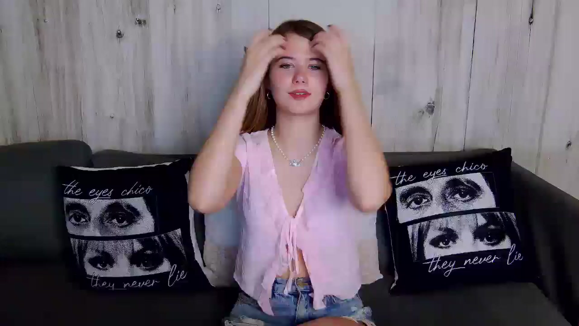 Gallery image thumbnail from Aileenaa's myfreecams stream on, 11/18/2025, 23:20 image 1 of 20