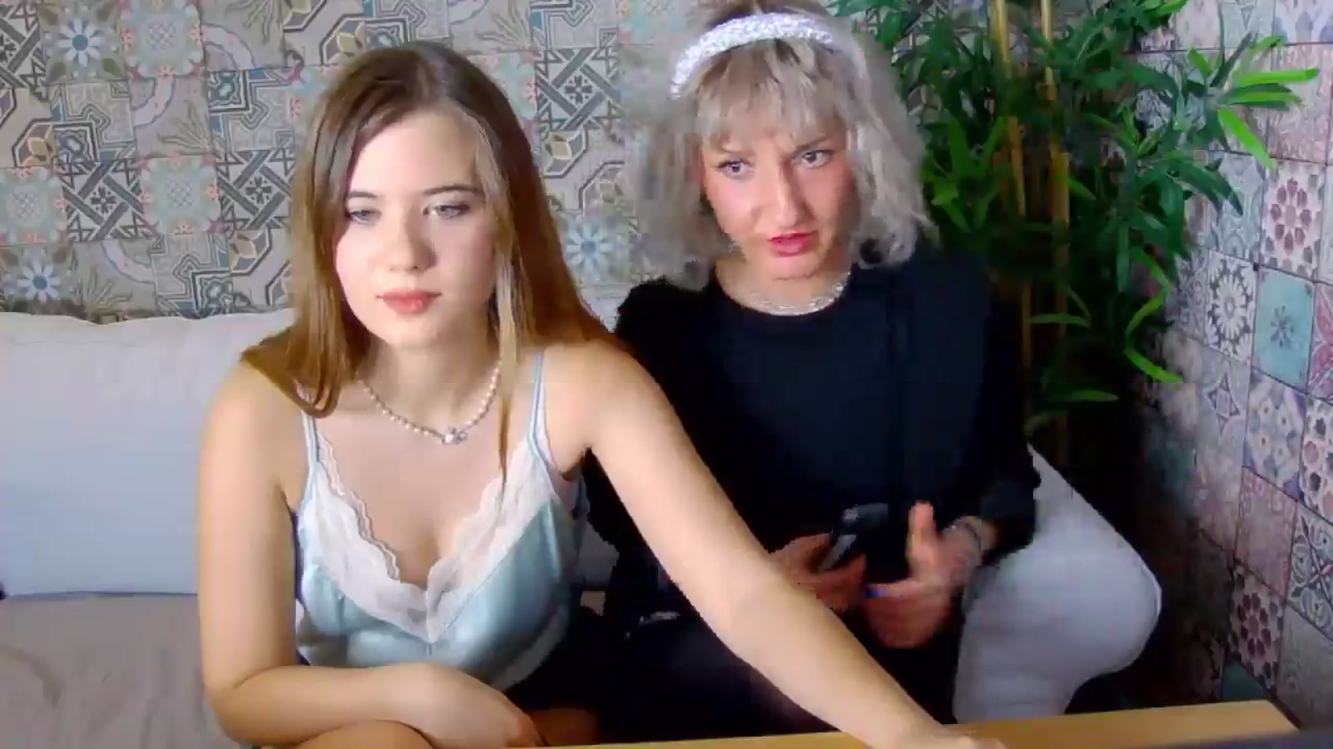 Gallery image thumbnail from Aileenaa's myfreecams stream on, 11/22/2025, 22:05 image 2 of 20