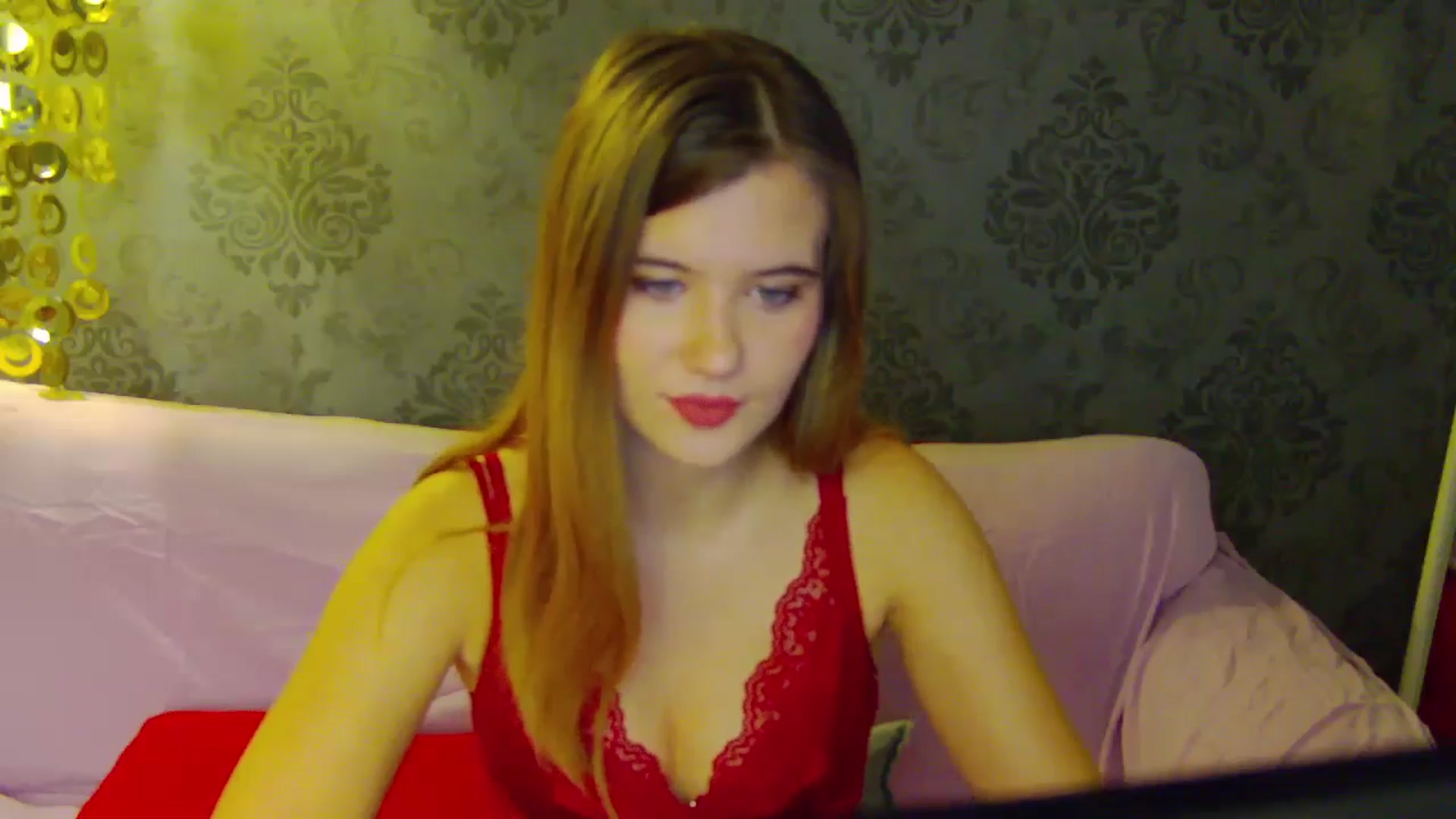 Gallery image thumbnail from Aileenaa's myfreecams stream on, 11/25/2025, 19:34 image 3 of 20