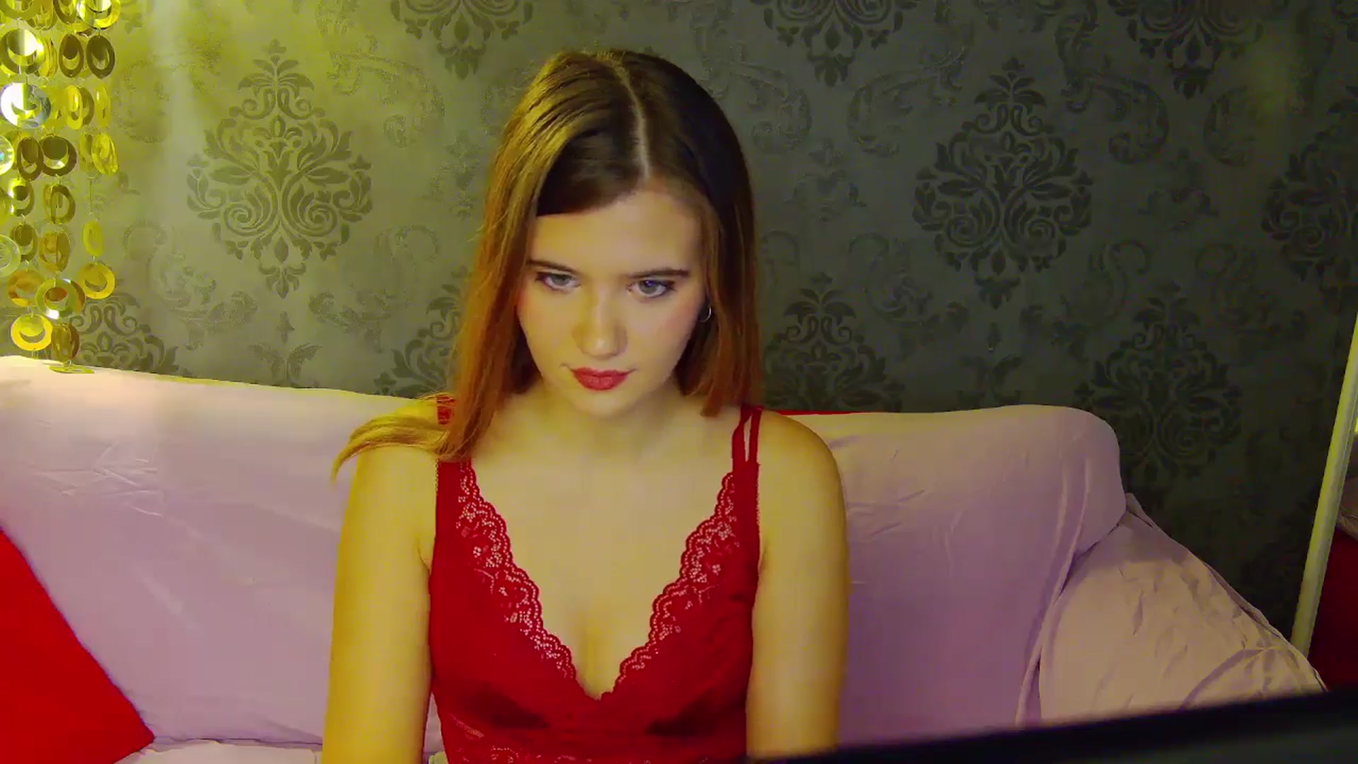Gallery image thumbnail from Aileenaa's myfreecams stream on, 11/25/2025, 19:34 image 18 of 20