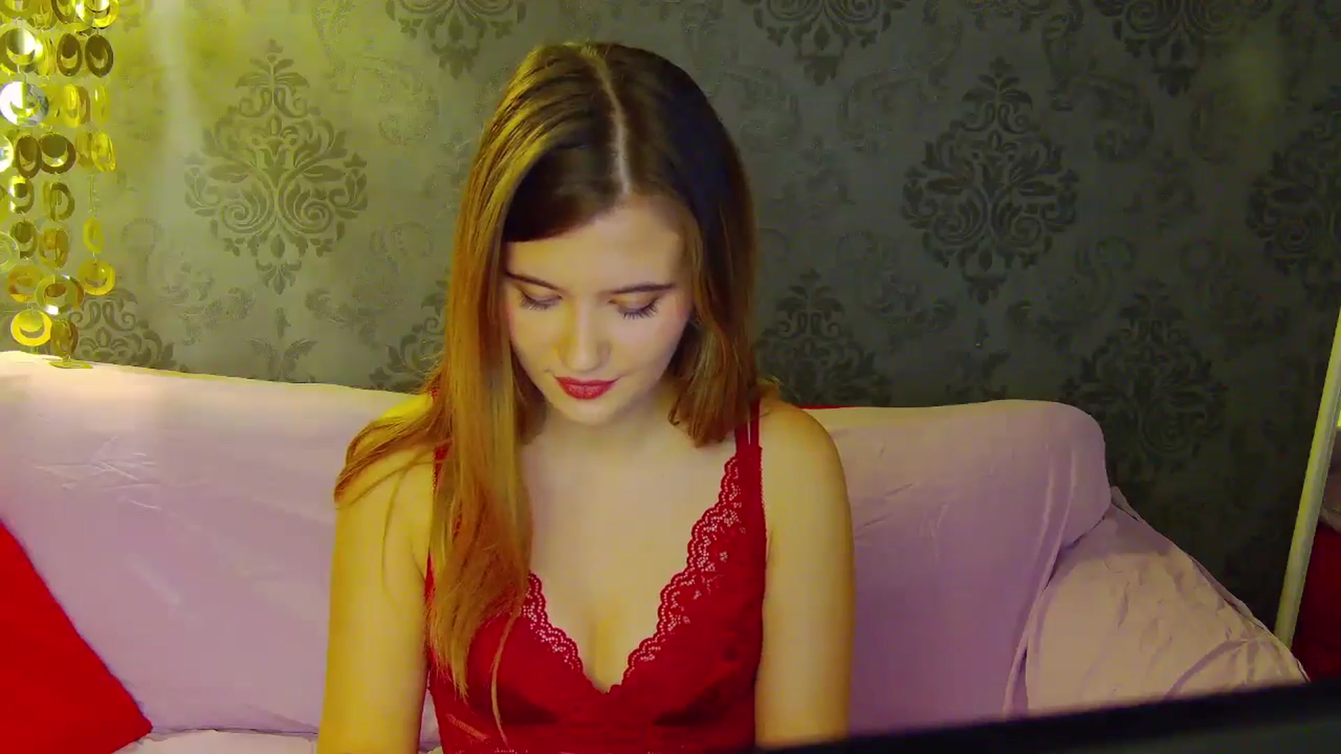 Gallery image thumbnail from Aileenaa's myfreecams stream on, 11/25/2025, 19:34 image 6 of 20