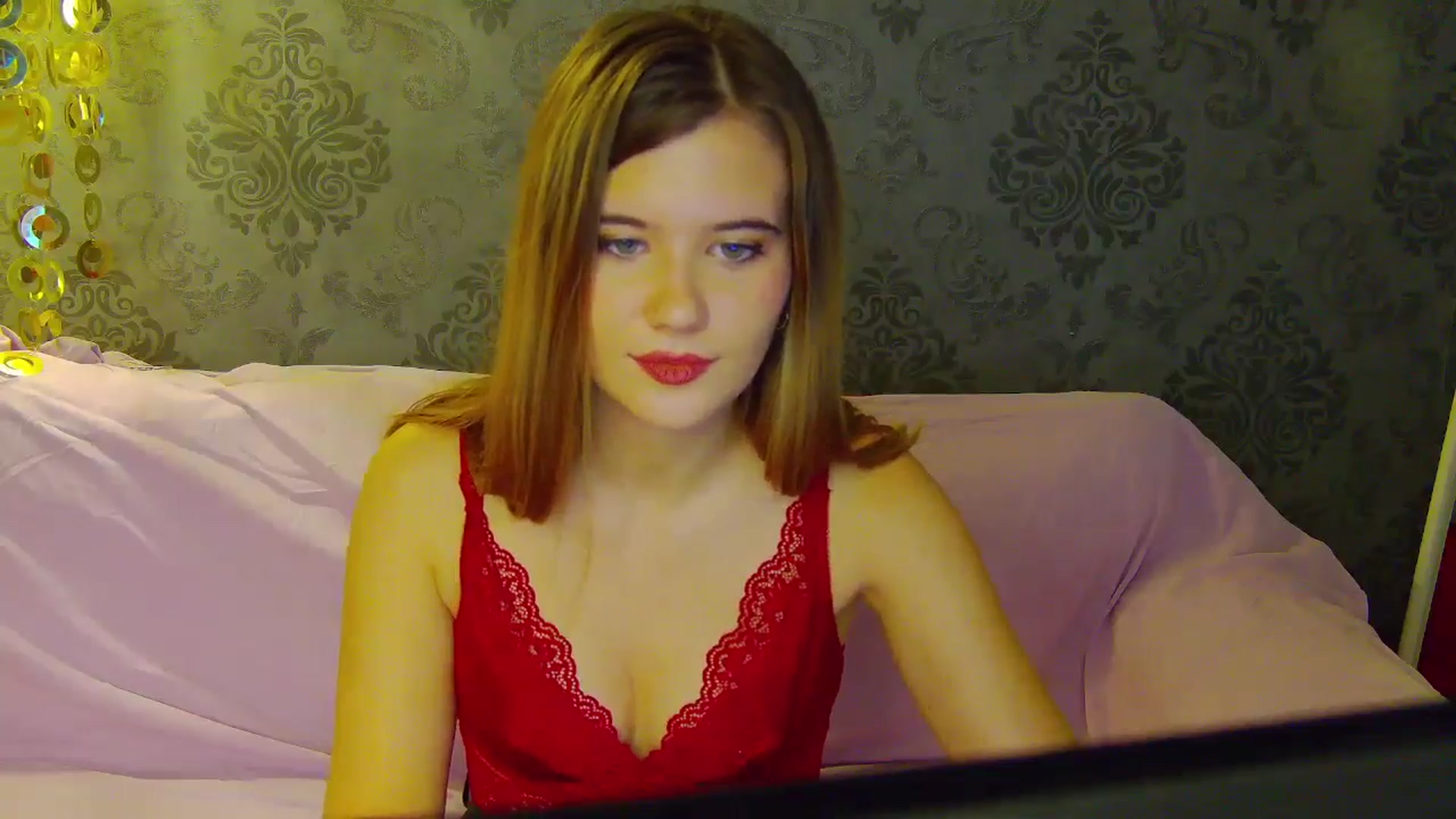 Gallery image thumbnail from Aileenaa's myfreecams stream on, 11/25/2025, 22:39 image 5 of 20