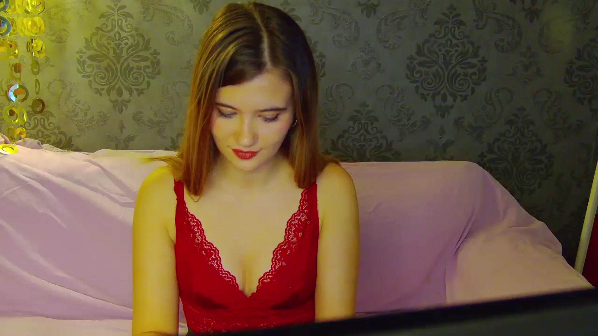 Gallery image thumbnail from Aileenaa's myfreecams stream on, 11/25/2025, 22:39 image 8 of 20
