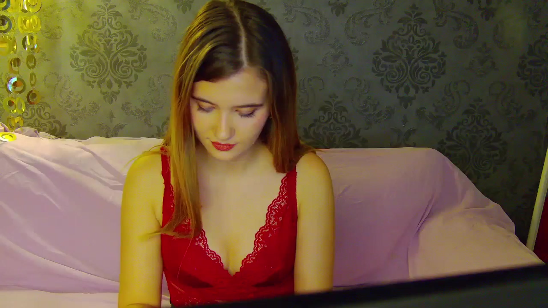 Gallery image thumbnail from Aileenaa's myfreecams stream on, 11/25/2025, 22:39 image 10 of 20