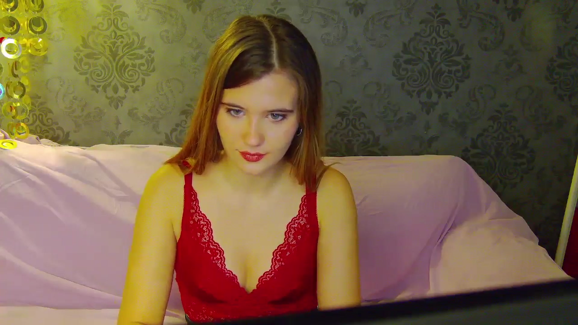 Gallery image thumbnail from Aileenaa's myfreecams stream on, 11/25/2025, 23:52 image 2 of 20