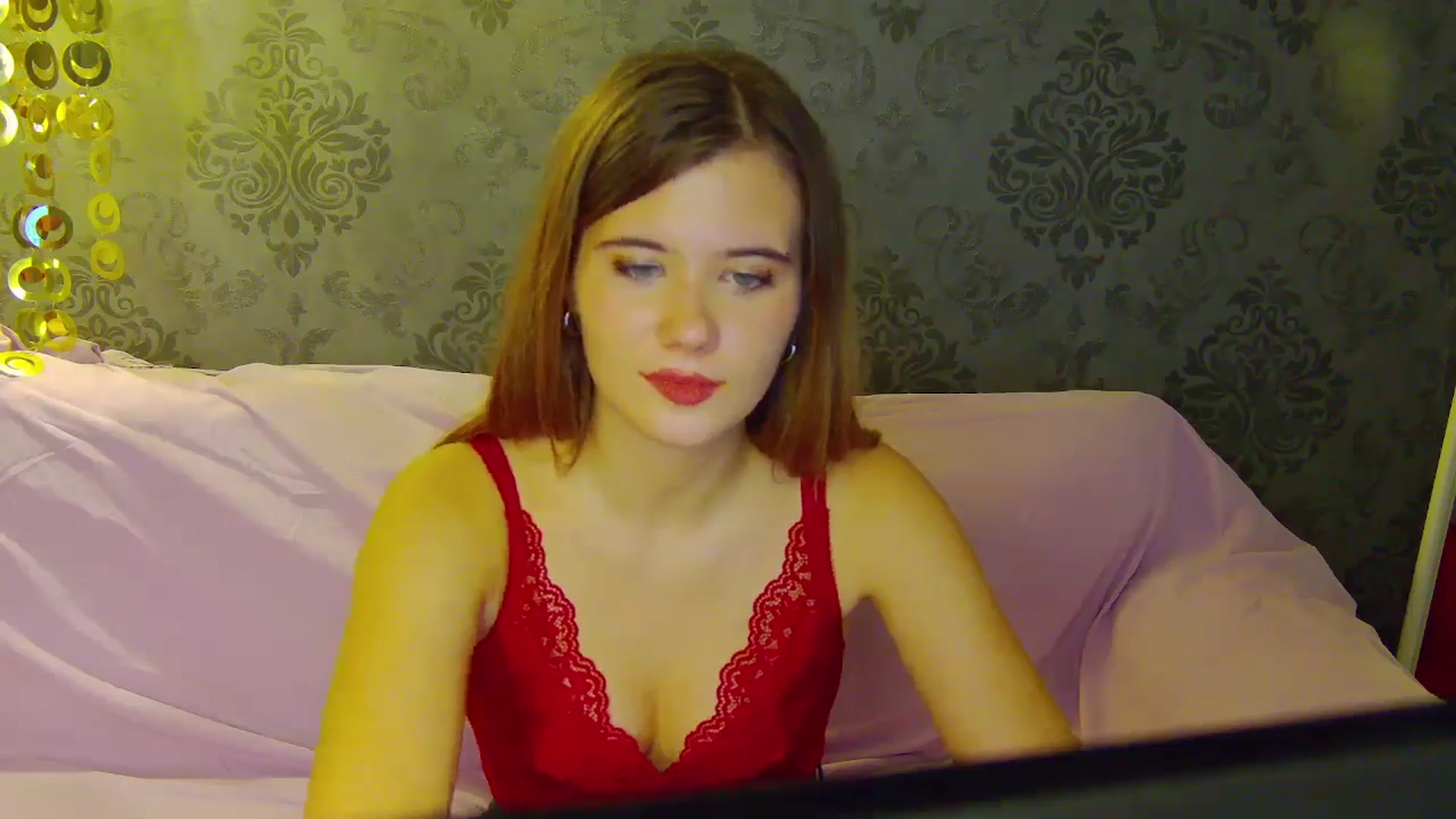 Gallery image thumbnail from Aileenaa's myfreecams stream on, 11/25/2025, 23:52 image 6 of 20