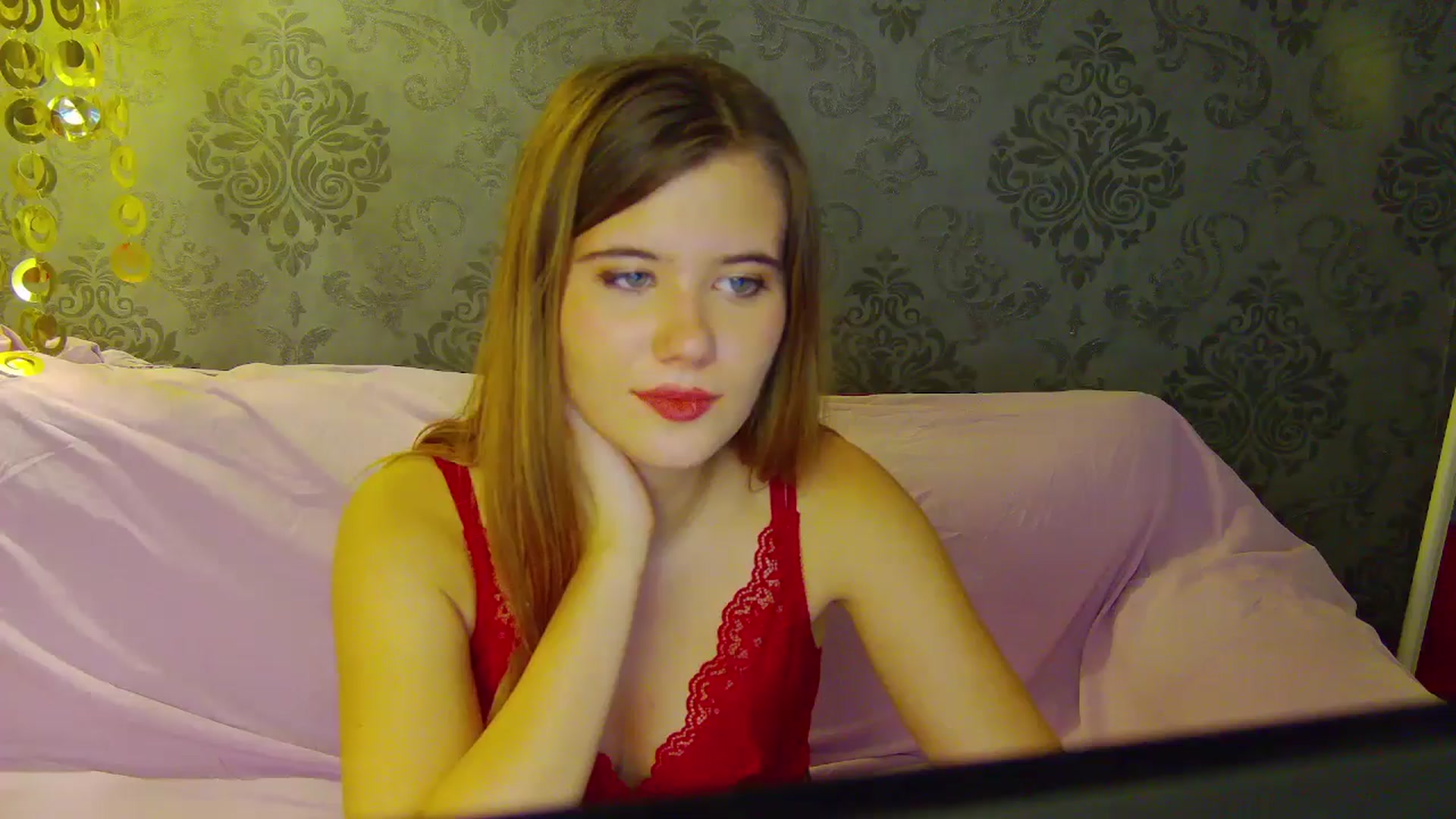Gallery image thumbnail from Aileenaa's myfreecams stream on, 11/25/2025, 23:52 image 13 of 20