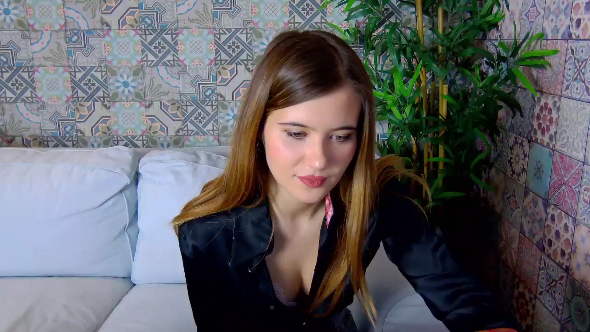 Gallery image thumbnail from Aileenaa's myfreecams stream on, 11/29/2025, 18:50 image 12 of 20