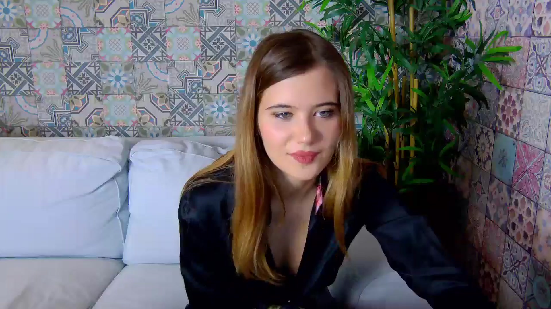 Gallery image thumbnail from Aileenaa's myfreecams stream on, 11/29/2025, 18:50 image 2 of 20