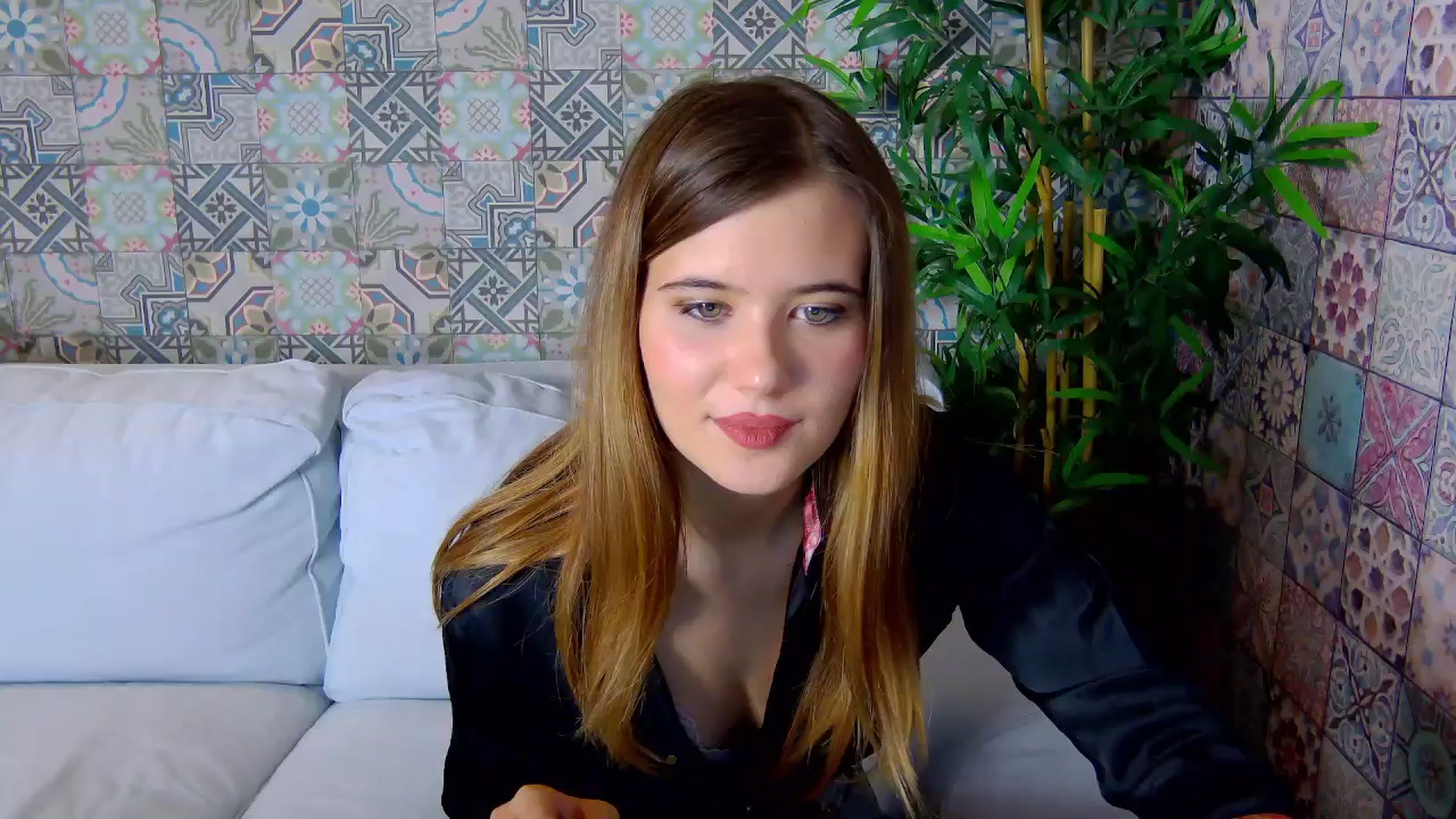 Gallery image thumbnail from Aileenaa's myfreecams stream on, 11/29/2025, 18:50 image 15 of 20