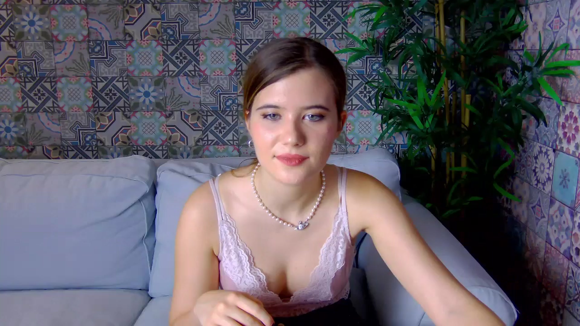 Gallery image thumbnail from Aileenaa's myfreecams stream on, 12/01/2025, 21:25 image 11 of 20