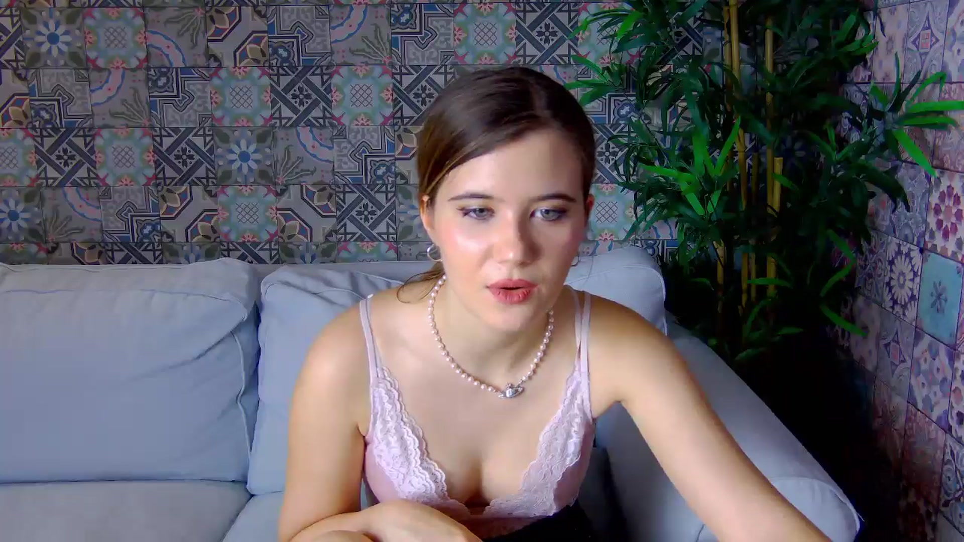 Gallery image thumbnail from Aileenaa's myfreecams stream on, 12/01/2025, 21:25 image 6 of 20