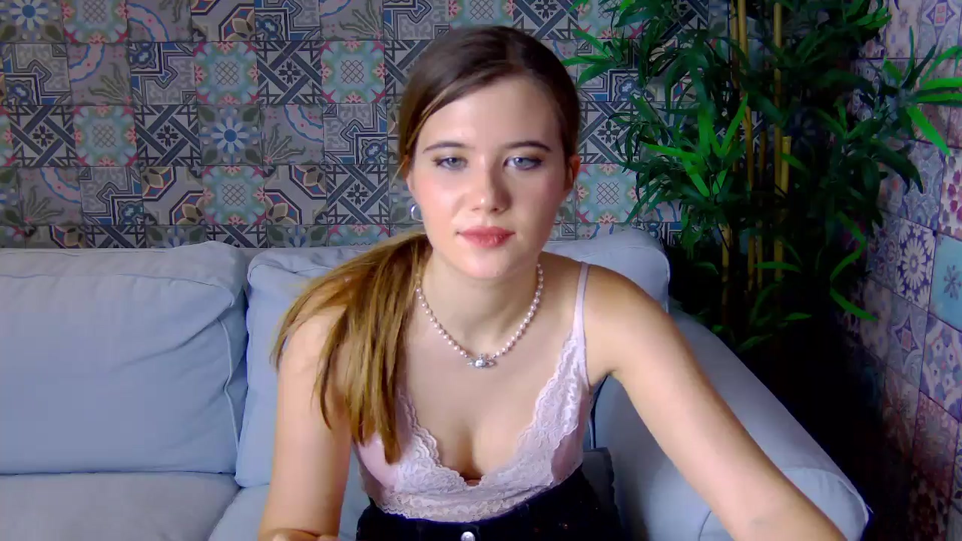 Gallery image thumbnail from Aileenaa's myfreecams stream on, 12/01/2025, 23:24 image 5 of 20