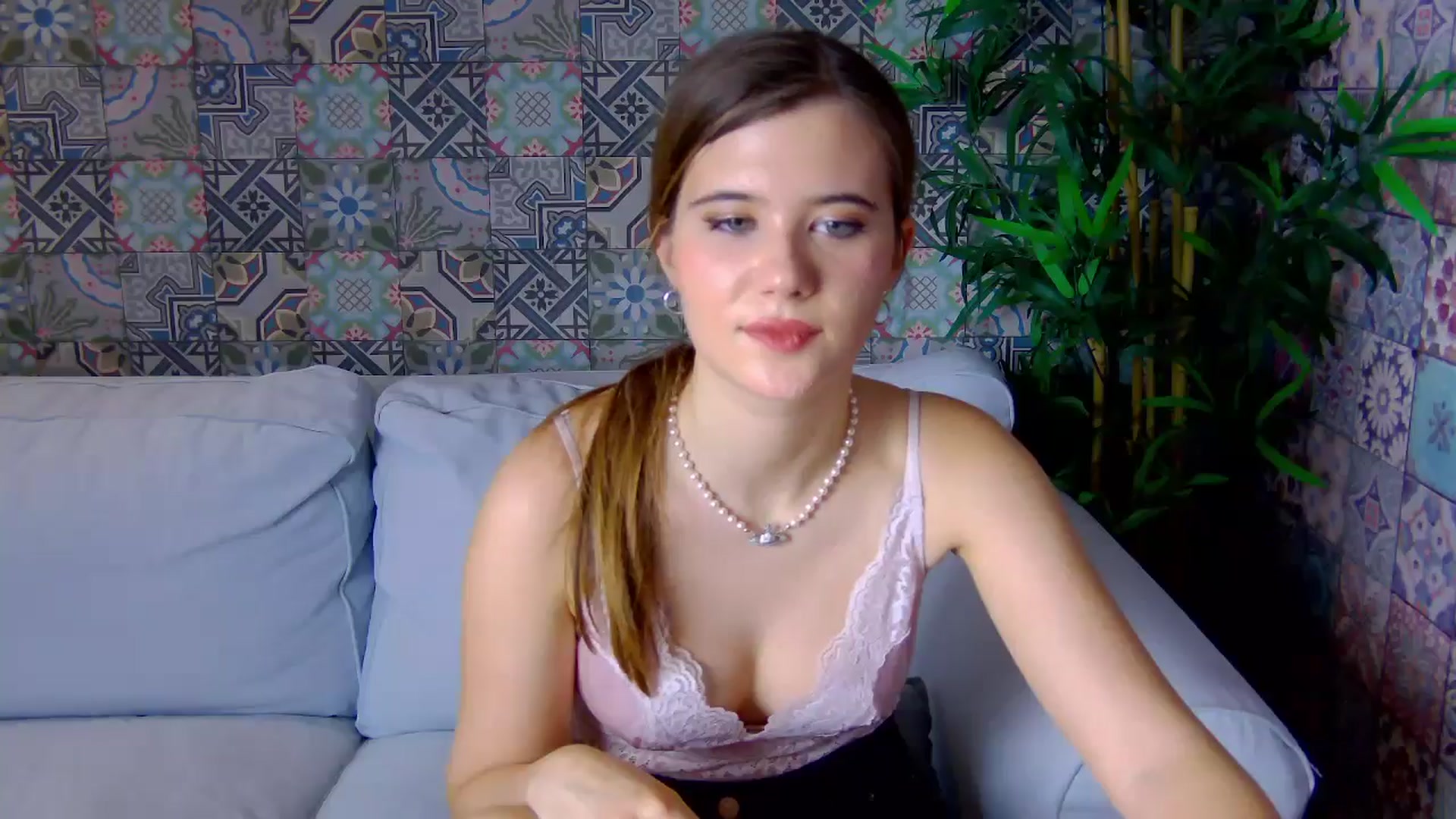 Gallery image thumbnail from Aileenaa's myfreecams stream on, 12/01/2025, 23:24 image 11 of 20