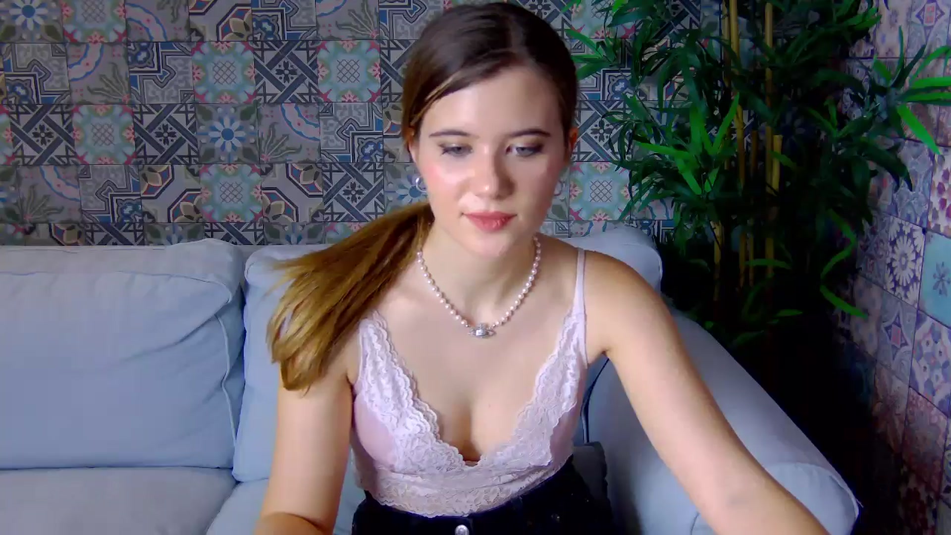 Gallery image thumbnail from Aileenaa's myfreecams stream on, 12/01/2025, 23:24 image 4 of 20