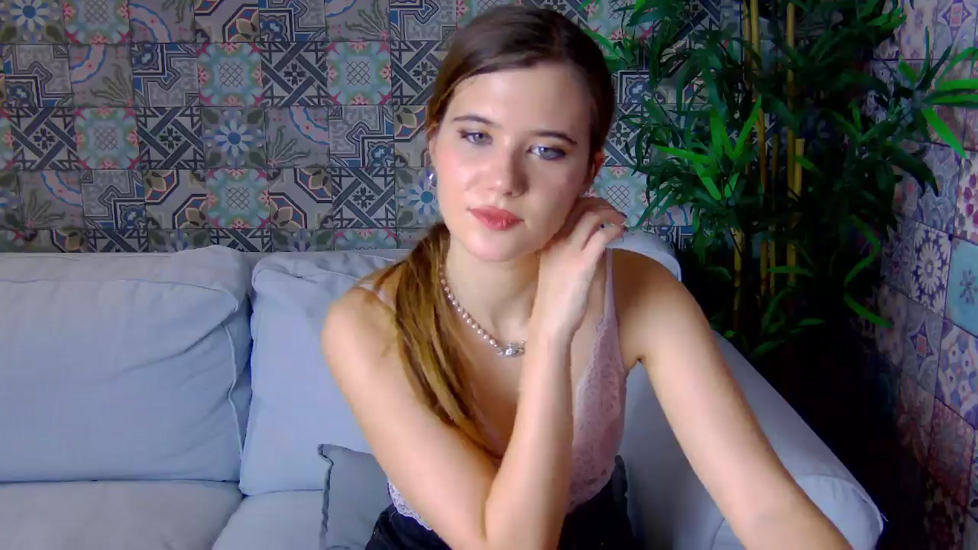 Gallery image thumbnail from Aileenaa's myfreecams stream on, 12/01/2025, 23:24 image 10 of 20