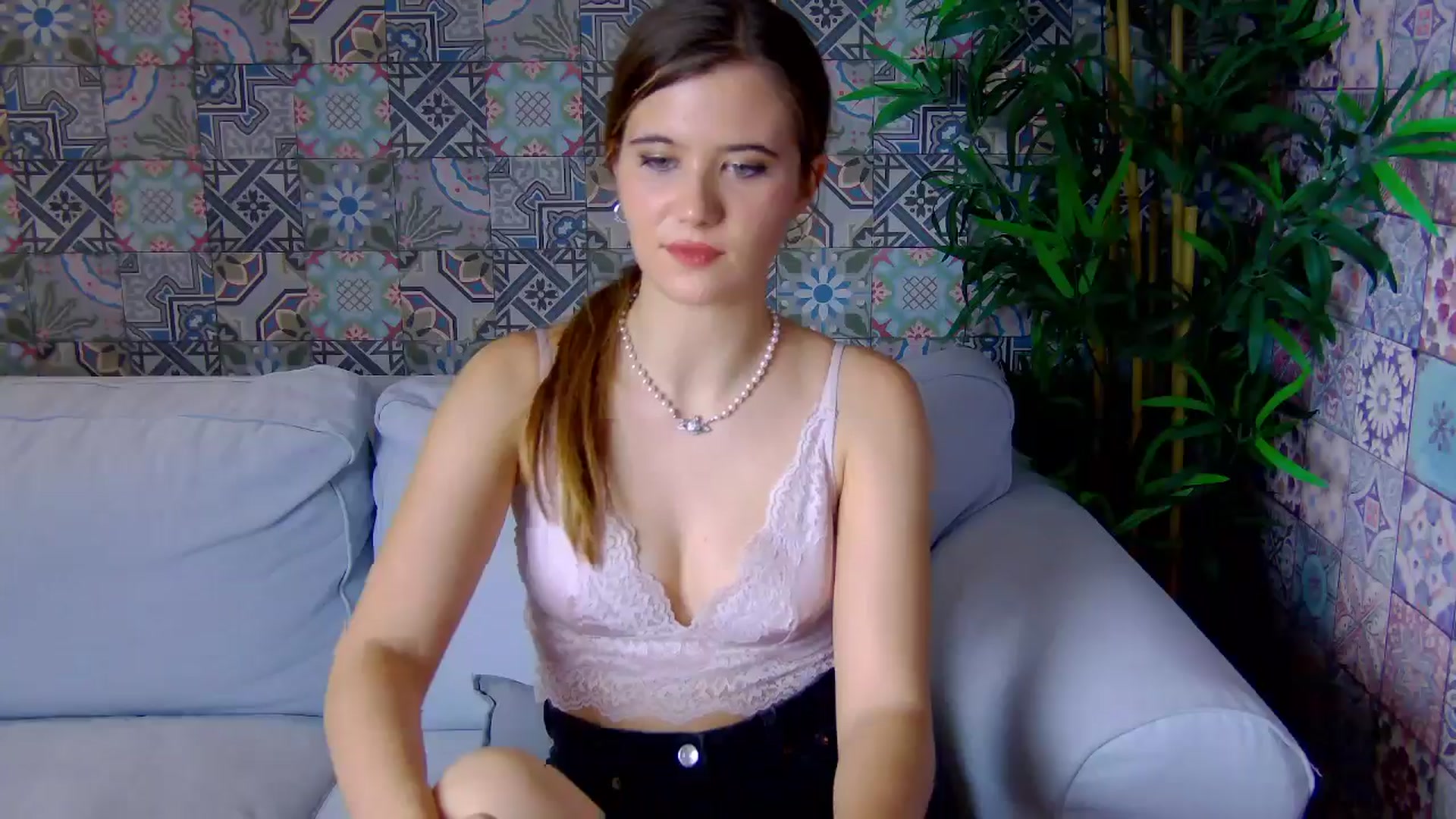 Gallery image thumbnail from Aileenaa's myfreecams stream on, 12/01/2025, 23:24 image 16 of 20
