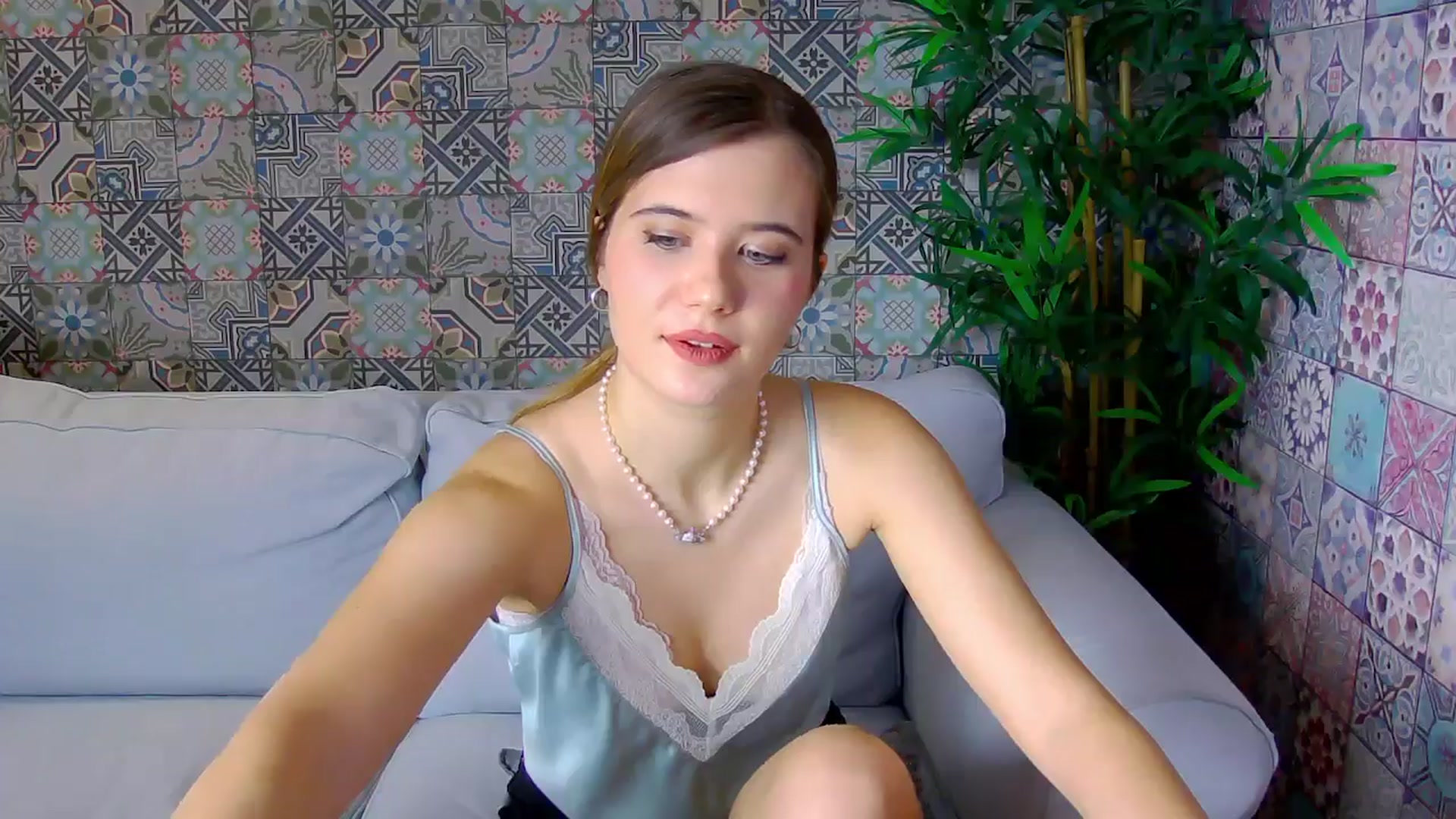 Gallery image thumbnail from Aileenaa's myfreecams stream on, 12/02/2025, 22:12 image 4 of 20