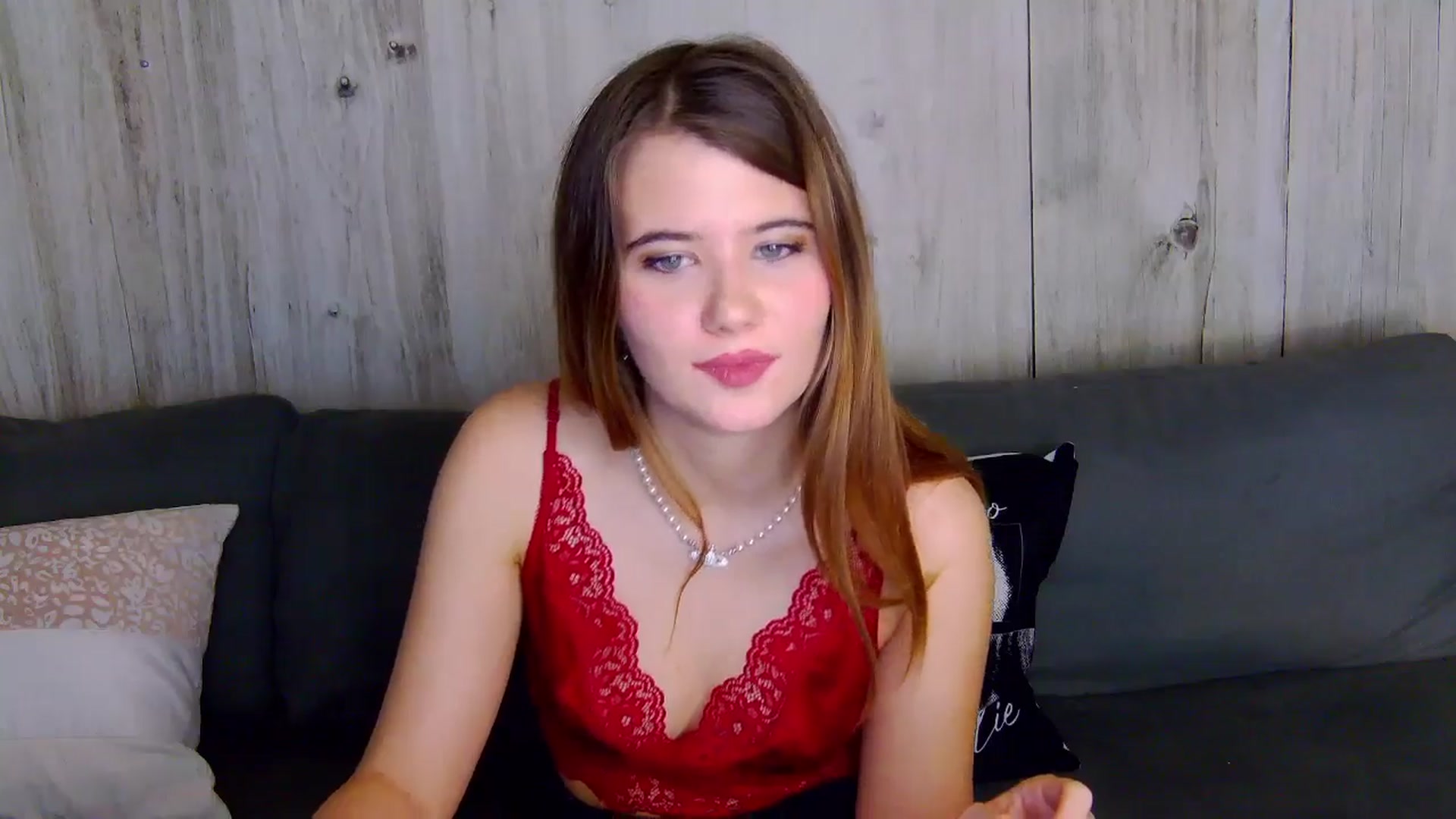 Gallery image thumbnail from Aileenaa's myfreecams stream on, 12/03/2025, 22:43 image 5 of 20