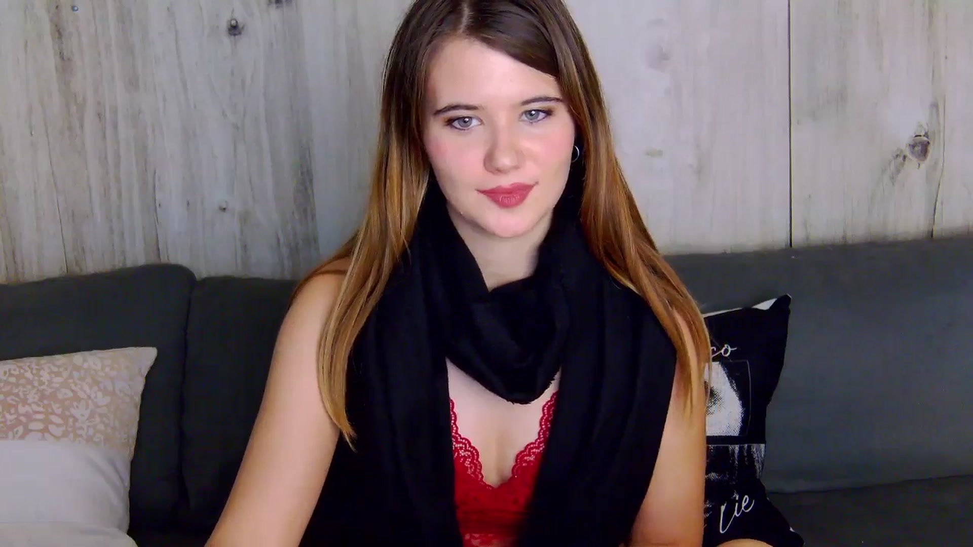 Gallery image thumbnail from Aileenaa's myfreecams stream on, 12/04/2025, 24:52 image 11 of 20