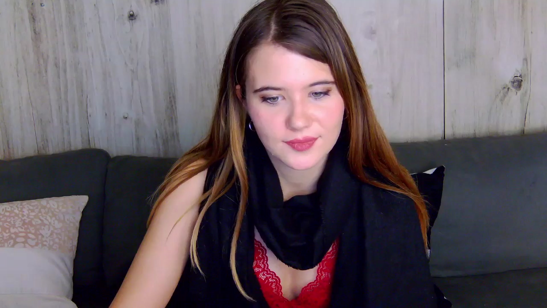 Gallery image thumbnail from Aileenaa's myfreecams stream on, 12/04/2025, 24:52 image 5 of 20