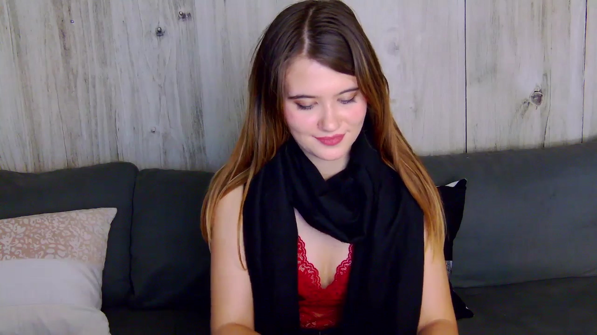 Gallery image thumbnail from Aileenaa's myfreecams stream on, 12/04/2025, 24:52 image 14 of 20