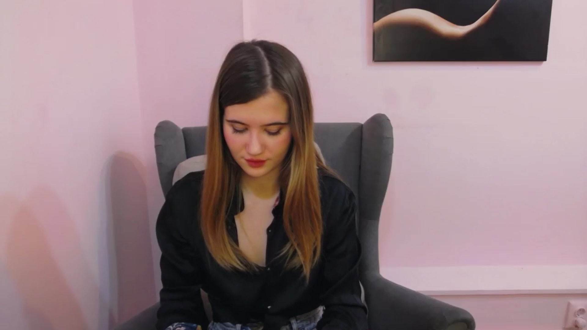 Gallery image thumbnail from Aileenaa's myfreecams stream on, 12/10/2025, 19:56 image 17 of 20