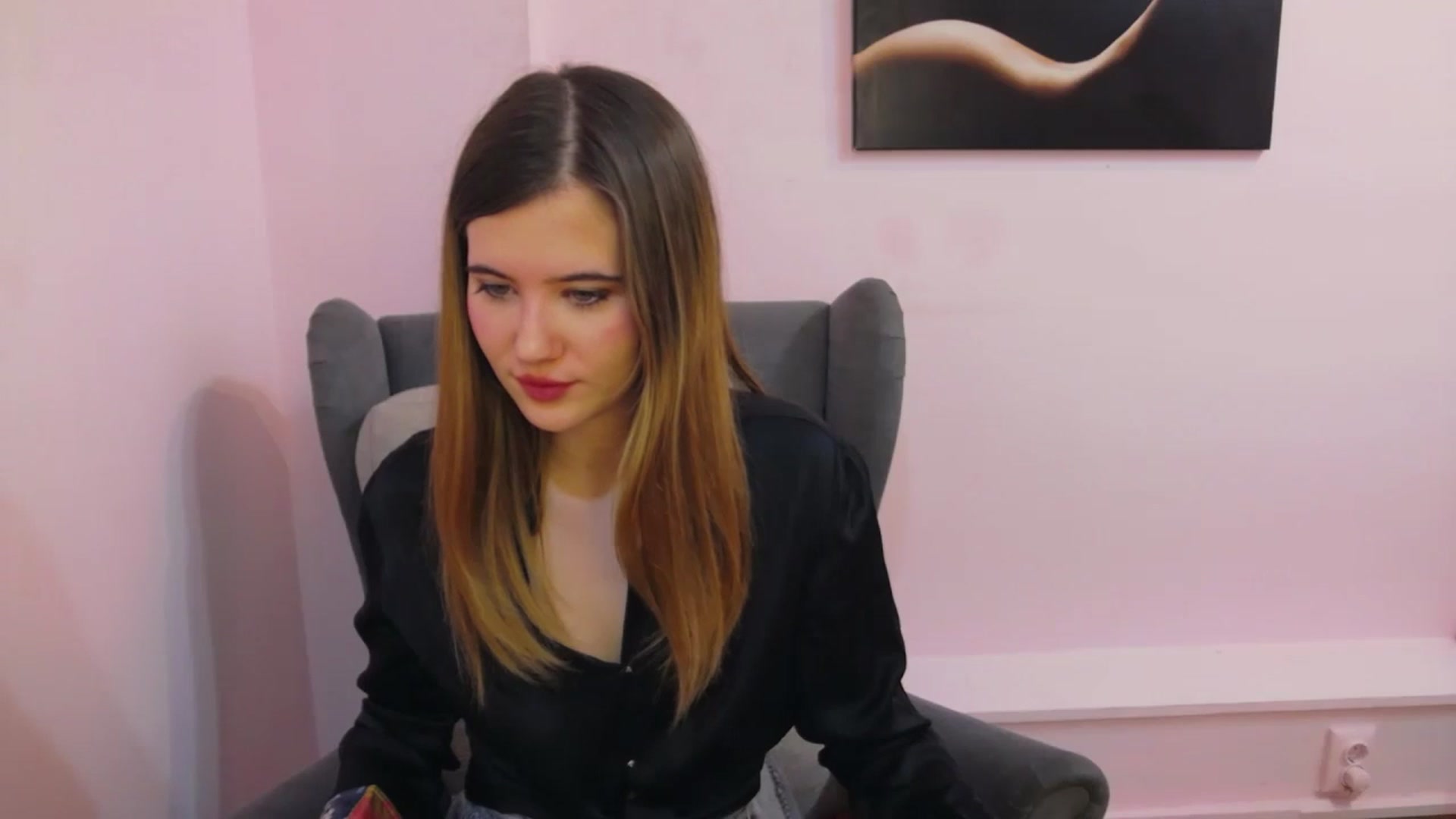 Gallery image thumbnail from Aileenaa's myfreecams stream on, 12/10/2025, 19:56 image 5 of 20
