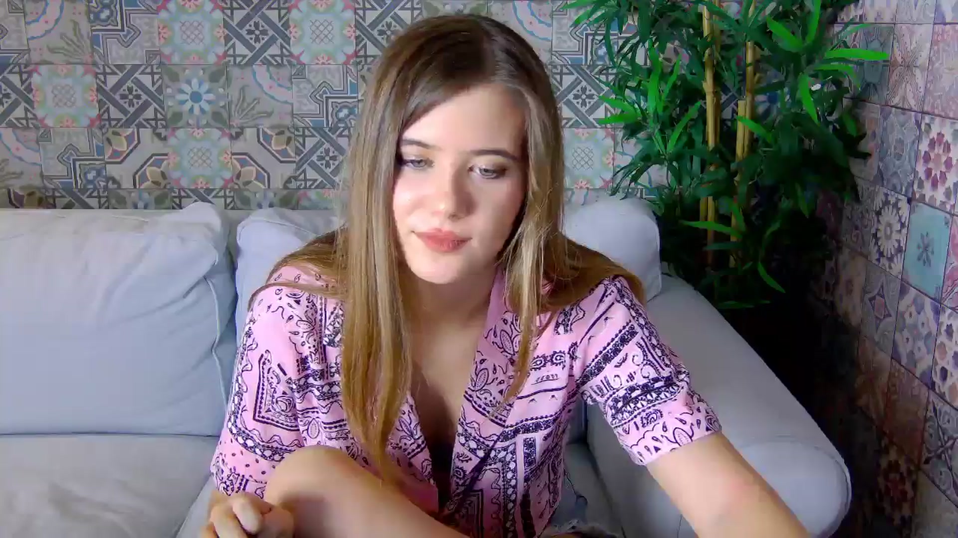 Gallery image thumbnail from Aileenaa's myfreecams stream on, 12/13/2025, 20:45 image 18 of 20