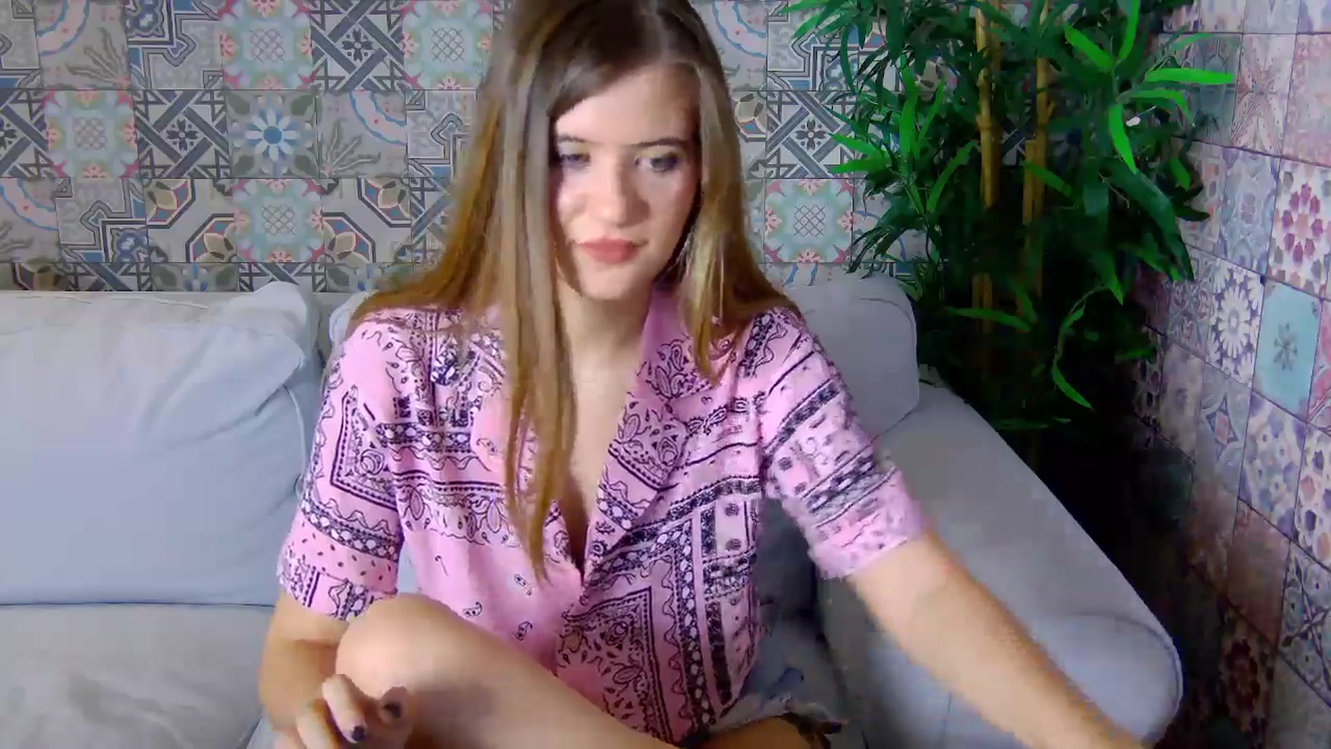 Gallery image thumbnail from Aileenaa's myfreecams stream on, 12/13/2025, 20:45 image 17 of 20