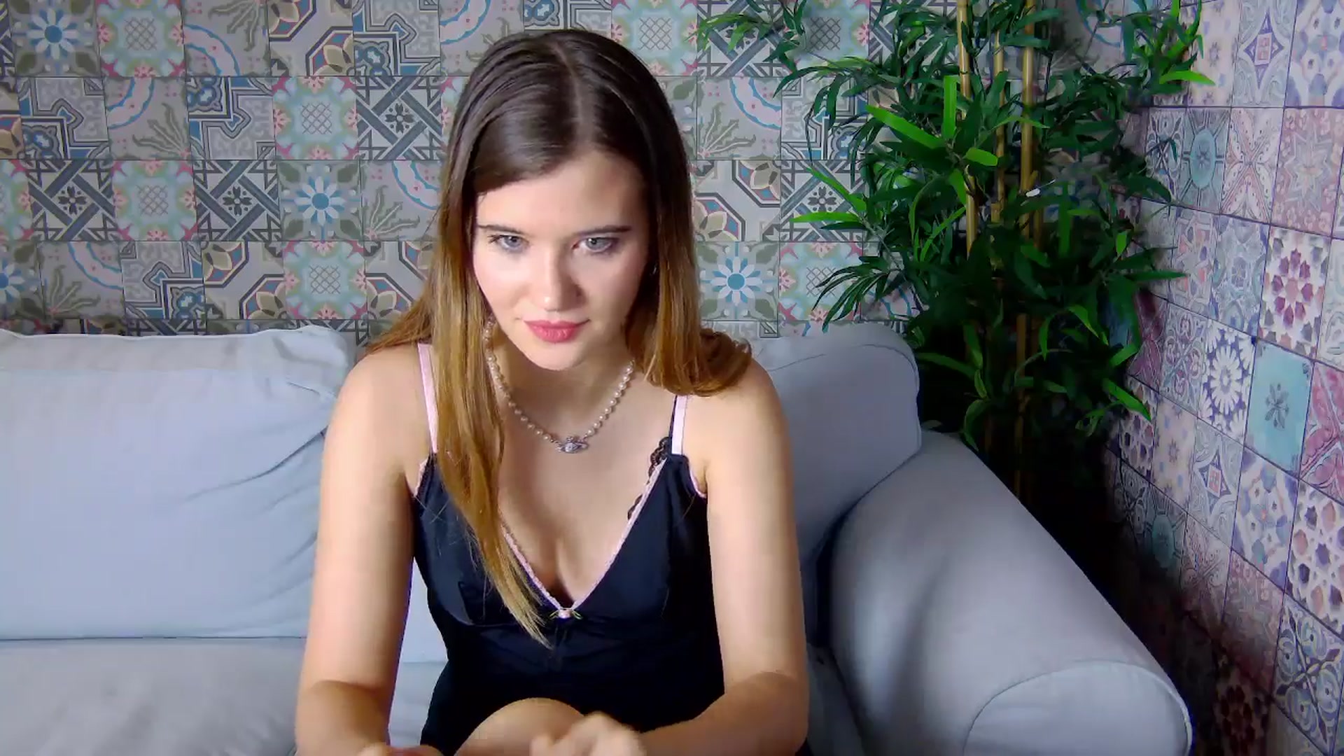 Gallery image thumbnail from Aileenaa's myfreecams stream on, 12/21/2025, 19:08 image 5 of 20