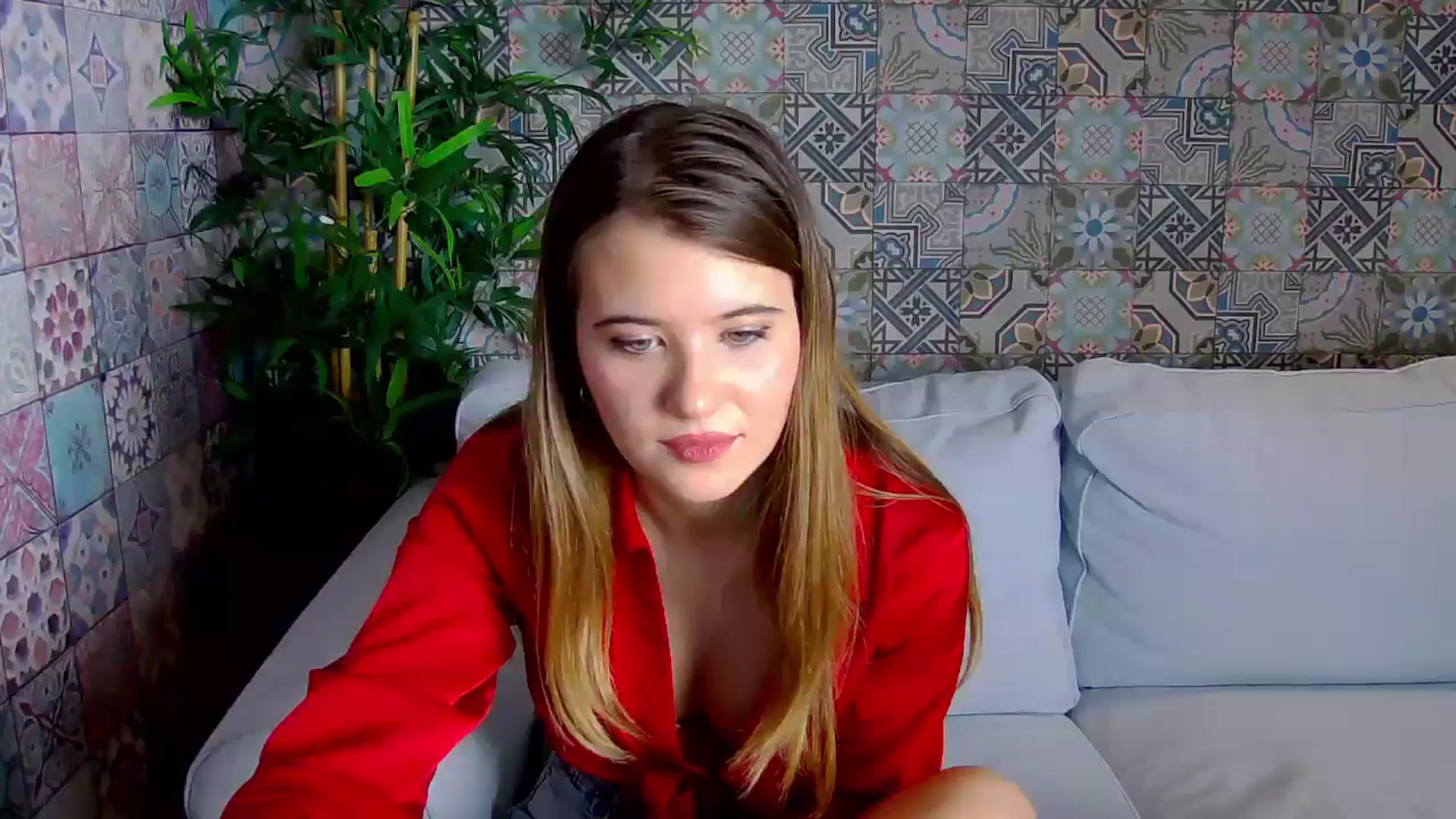 Gallery image thumbnail from Aileenaa's myfreecams stream on, 12/22/2025, 20:32 image 6 of 20