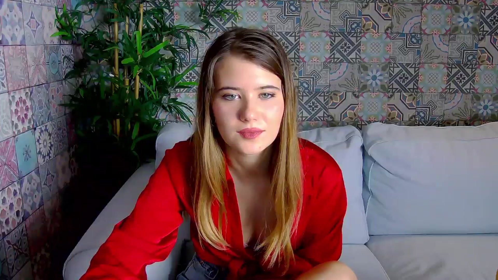 Gallery image thumbnail from Aileenaa's myfreecams stream on, 12/22/2025, 20:32 image 15 of 20