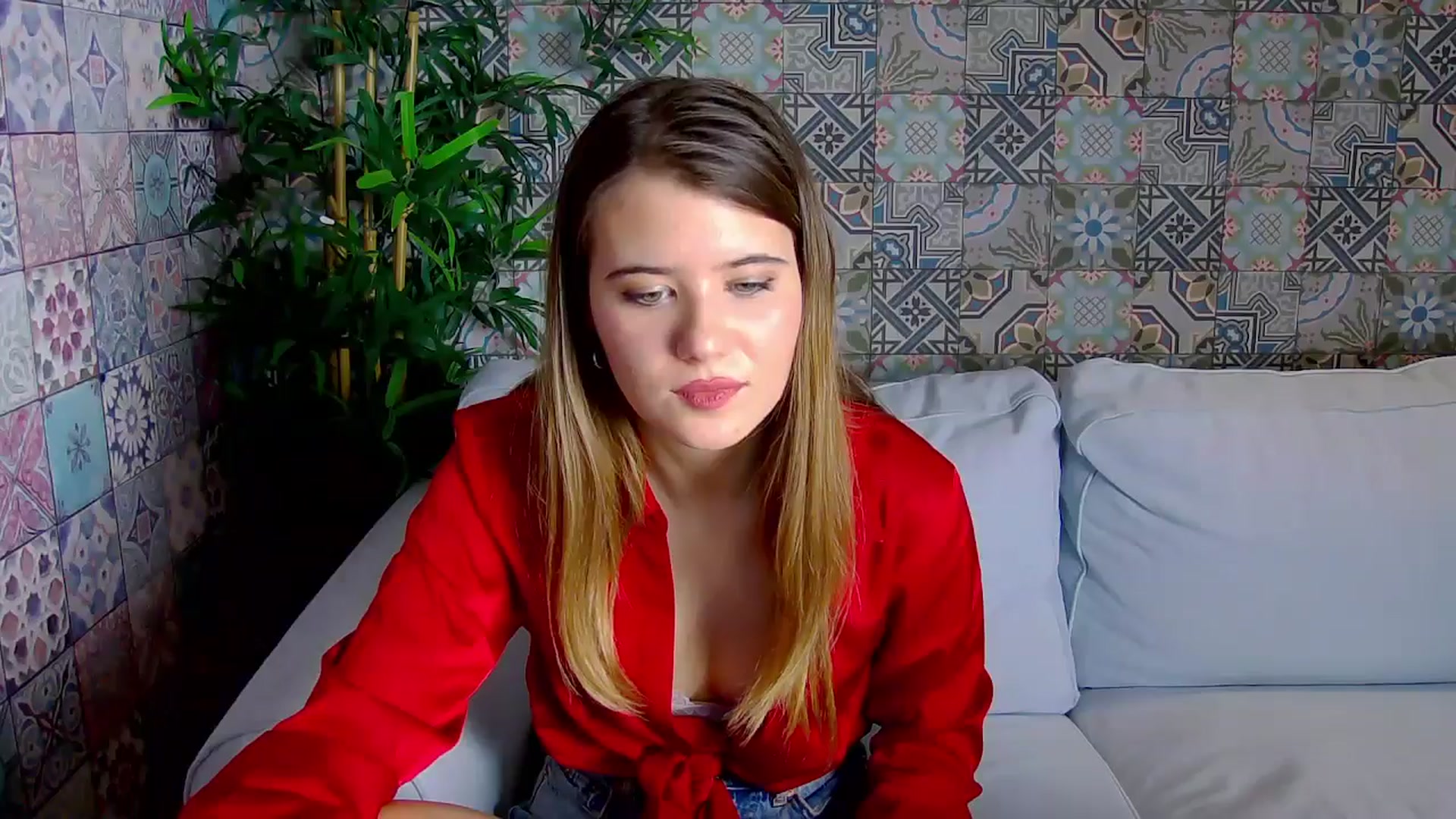 Gallery image thumbnail from Aileenaa's myfreecams stream on, 12/22/2025, 20:32 image 8 of 20