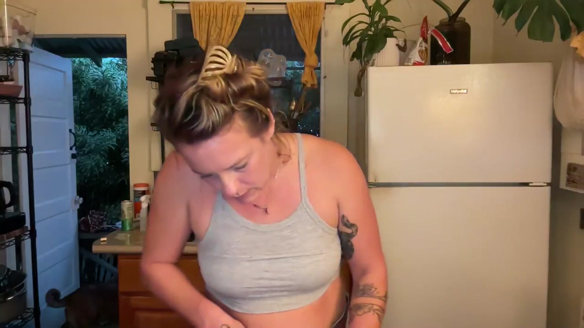 Gallery image thumbnail from Ailia's myfreecams stream on, 11/30/2024, 04:05 image 6 of 20