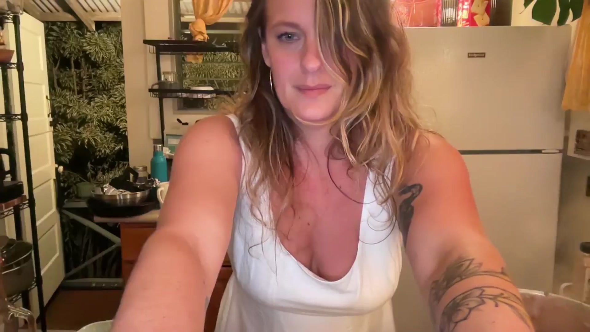 Gallery image thumbnail from Ailia's myfreecams stream on, 12/12/2024, 06:23 image 14 of 20