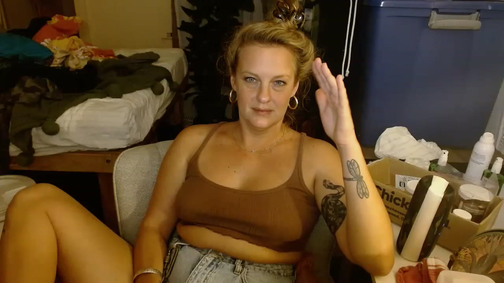 Gallery image thumbnail from Ailia_'s myfreecams stream on, 11/15/2022, 06:52 image 5 of 20
