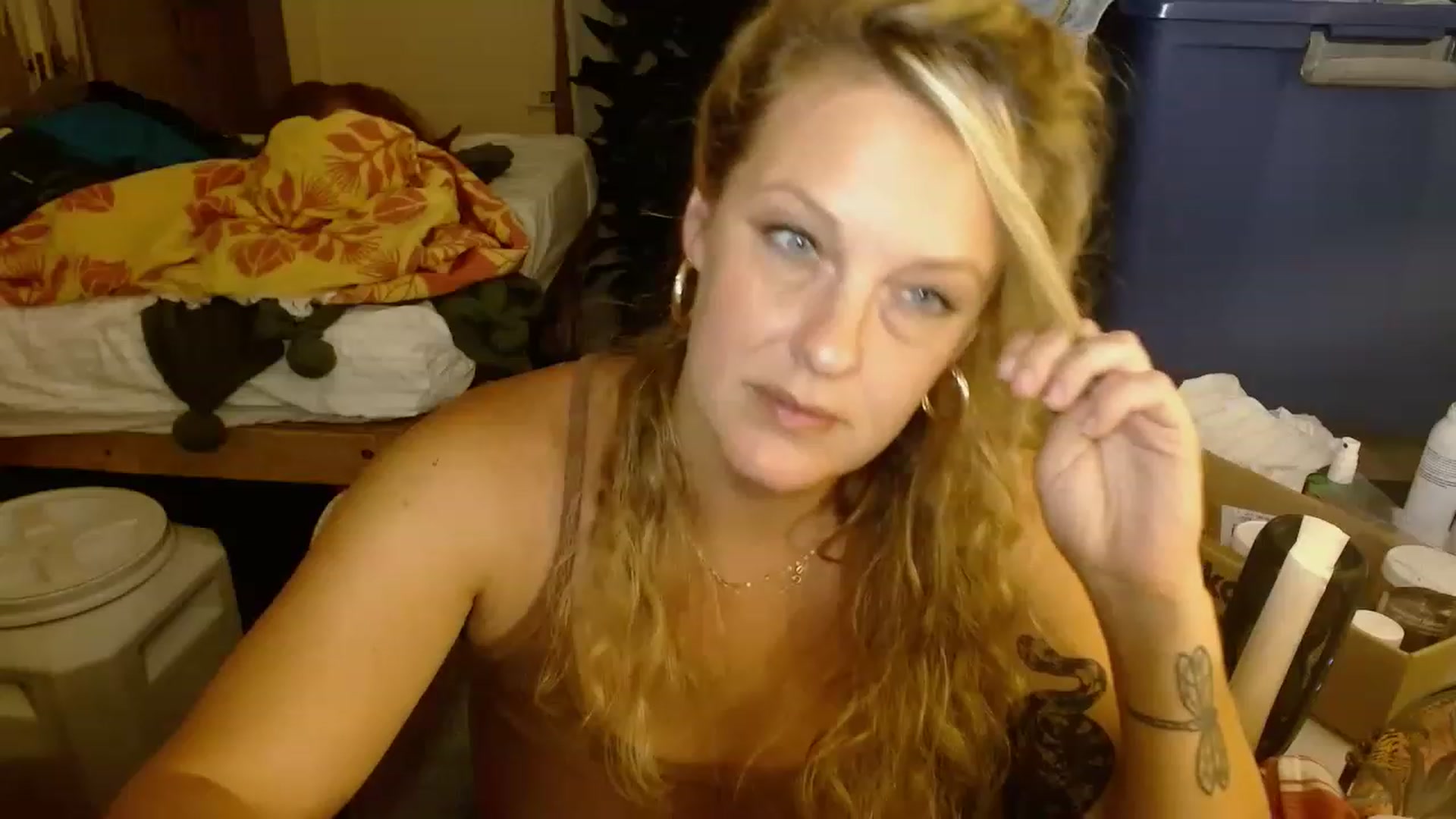 Gallery image thumbnail from Ailia_'s myfreecams stream on, 11/15/2022, 06:52 image 15 of 20