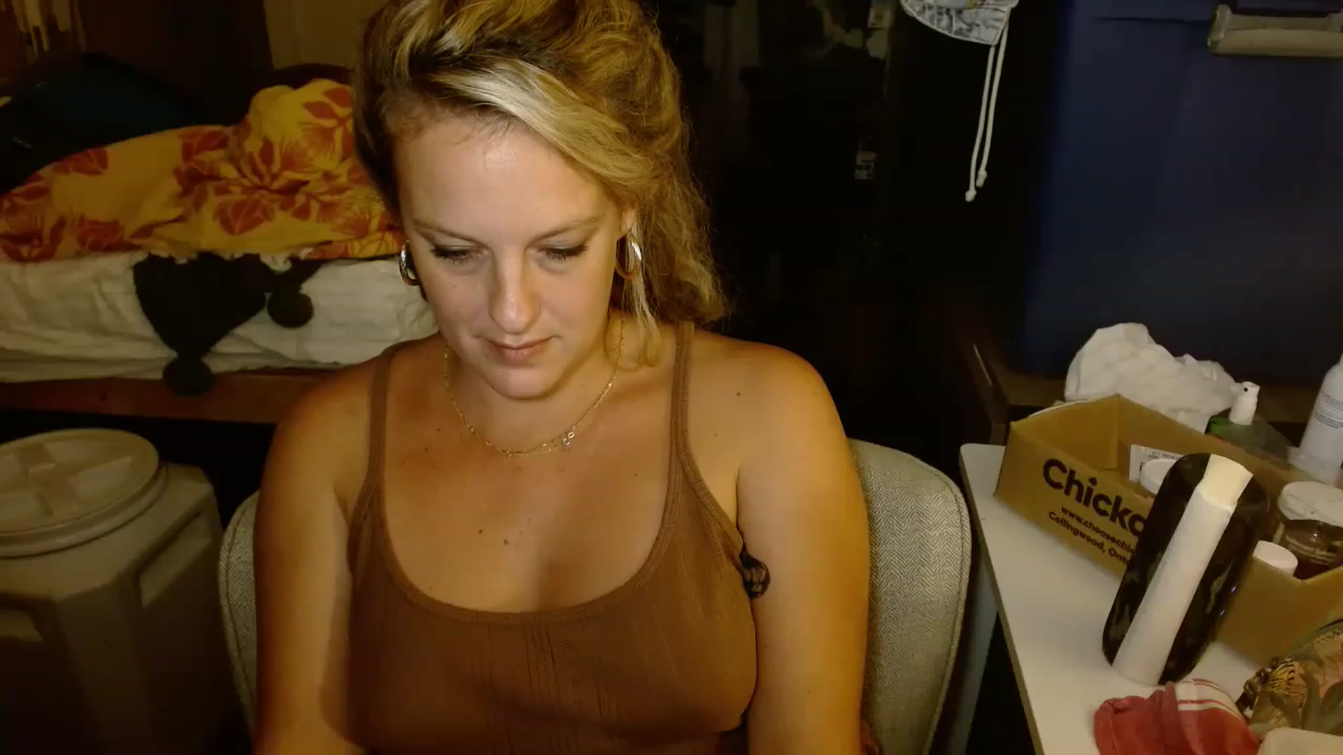 Gallery image thumbnail from Ailia_'s myfreecams stream on, 11/15/2022, 07:09 image 15 of 20