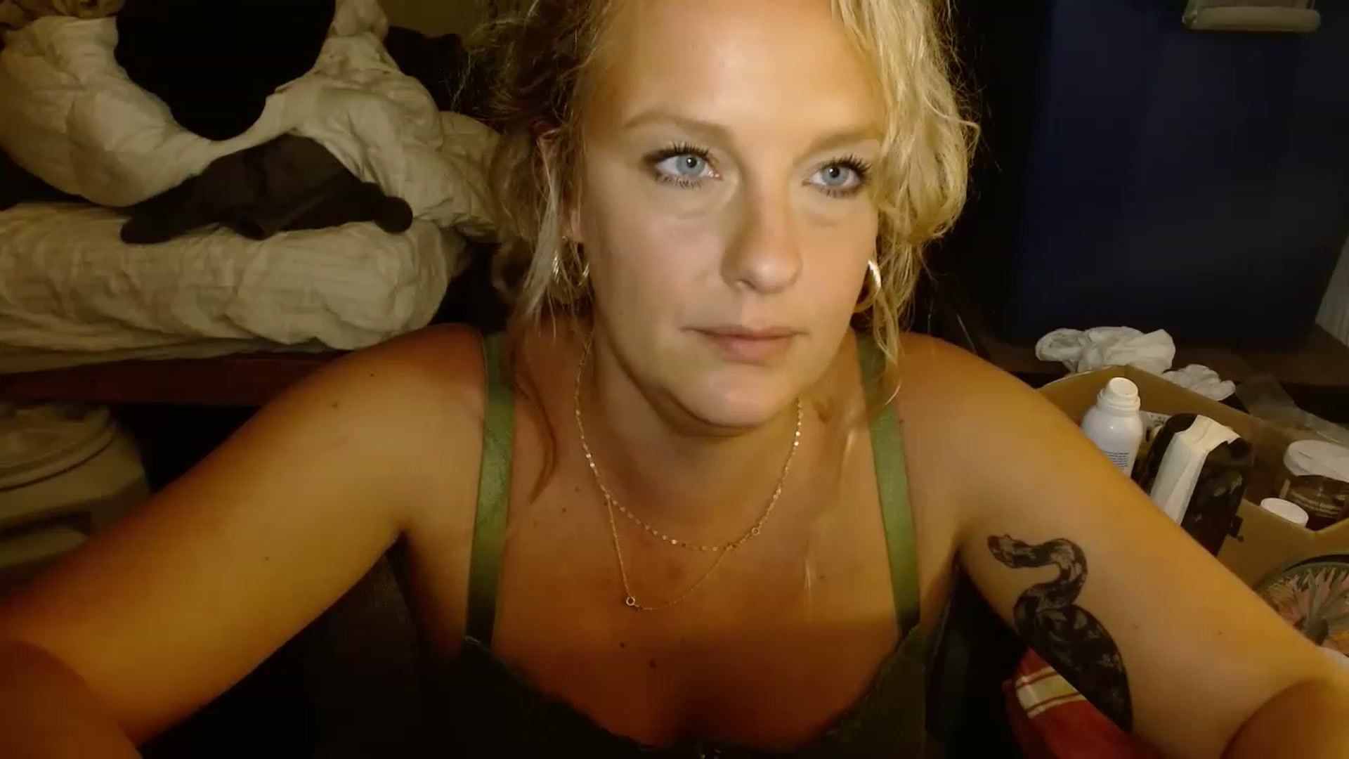 Gallery image thumbnail from Ailia_'s myfreecams stream on, 11/16/2022, 07:47 image 7 of 20