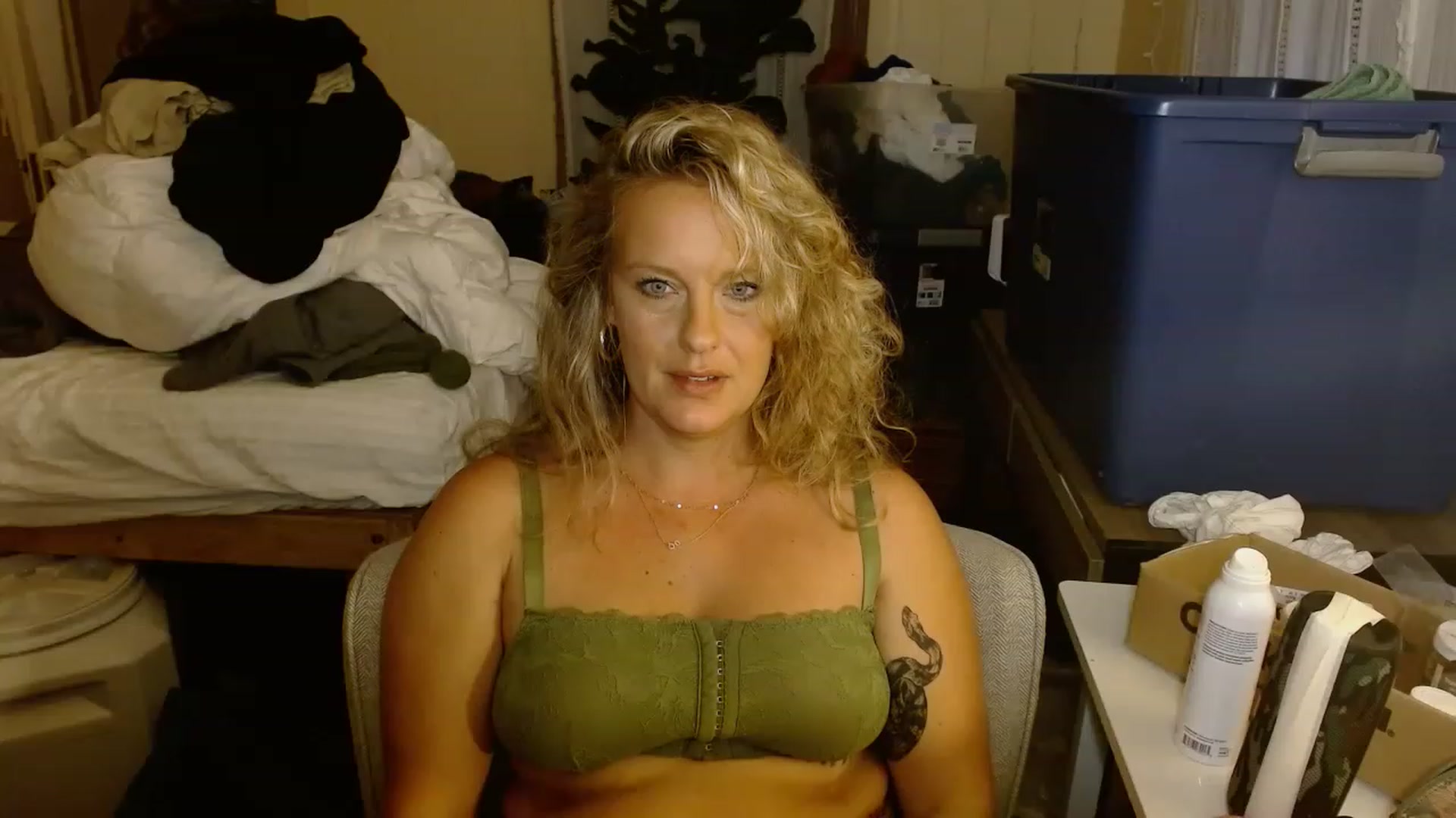 Gallery image thumbnail from Ailia_'s myfreecams stream on, 11/16/2022, 07:47 image 4 of 20