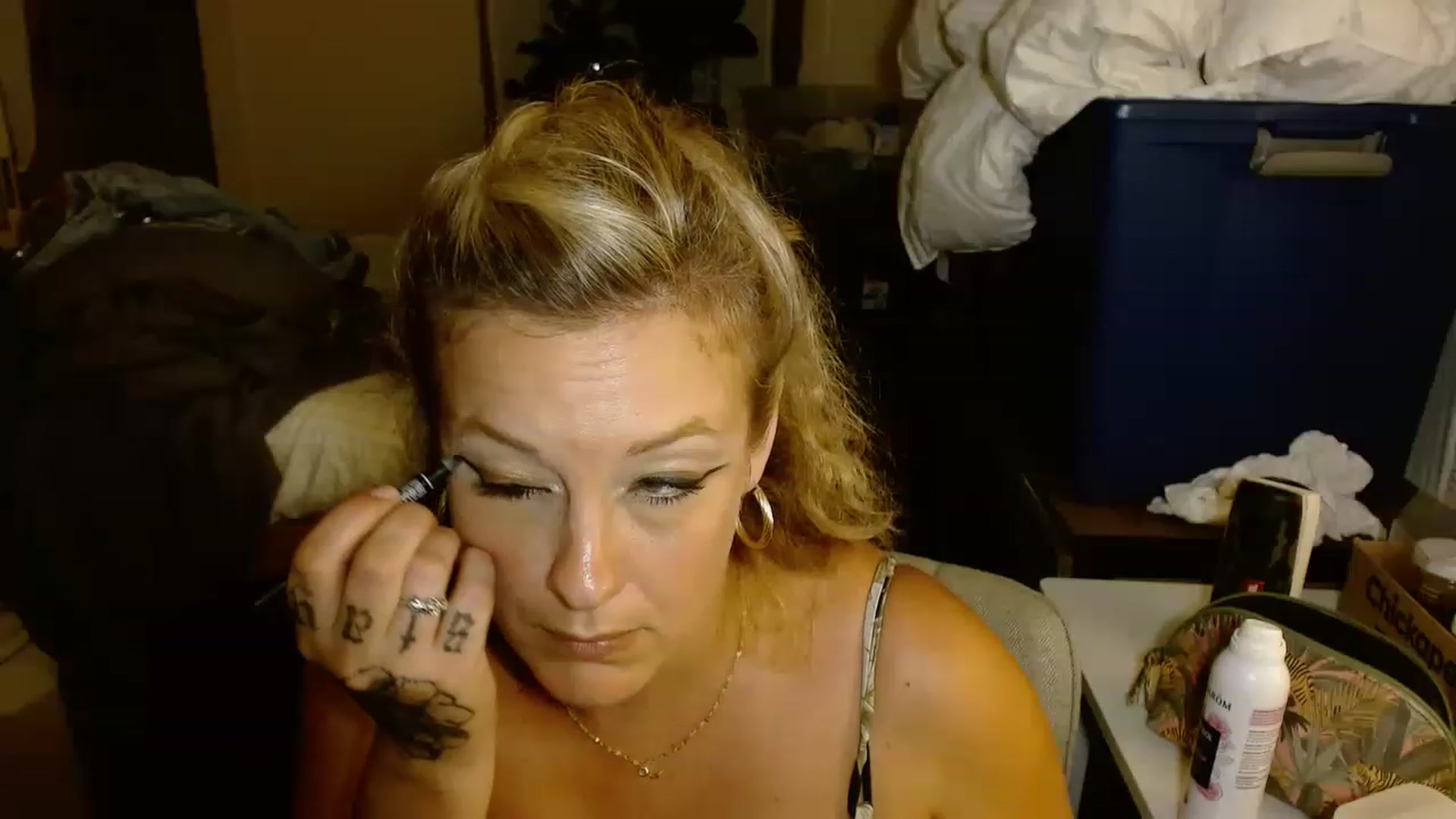 Gallery image thumbnail from Ailia_'s myfreecams stream on, 11/17/2022, 06:22 image 2 of 20