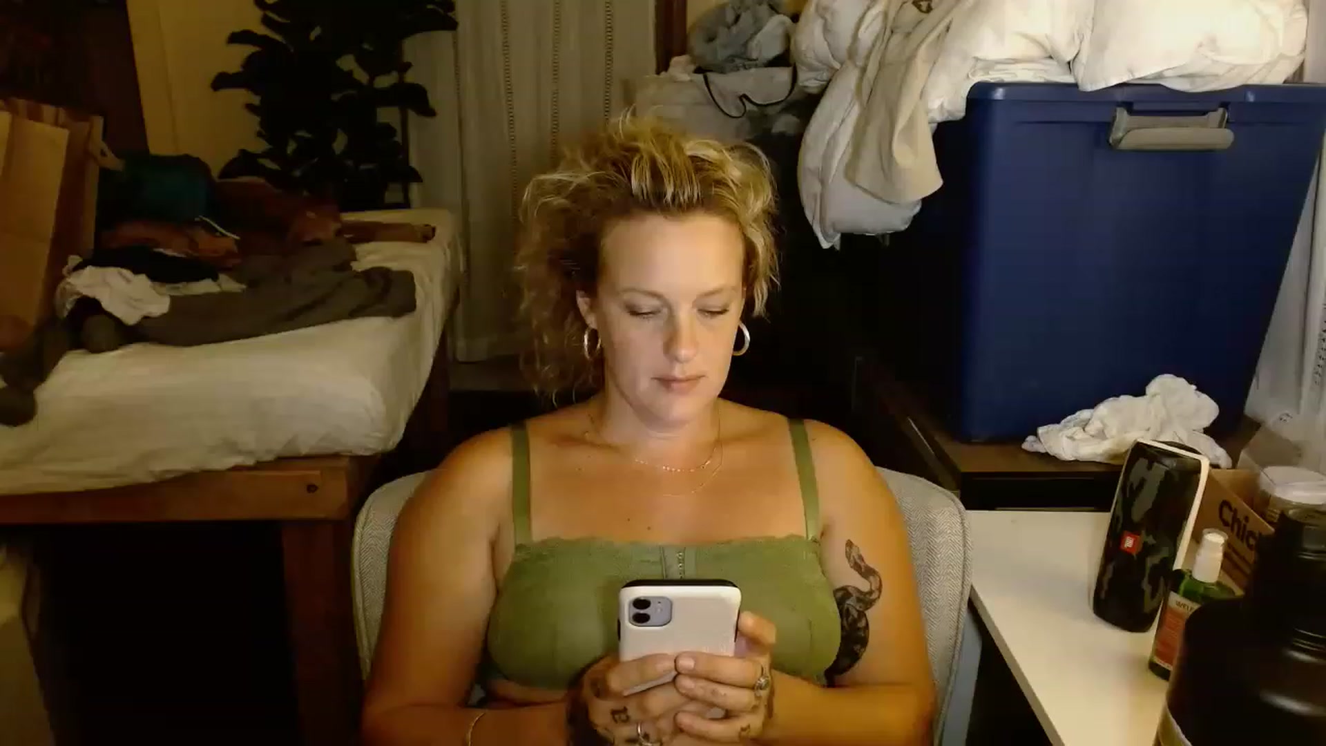 Gallery image thumbnail from Ailia_'s myfreecams stream on, 11/18/2022, 04:36 image 20 of 20