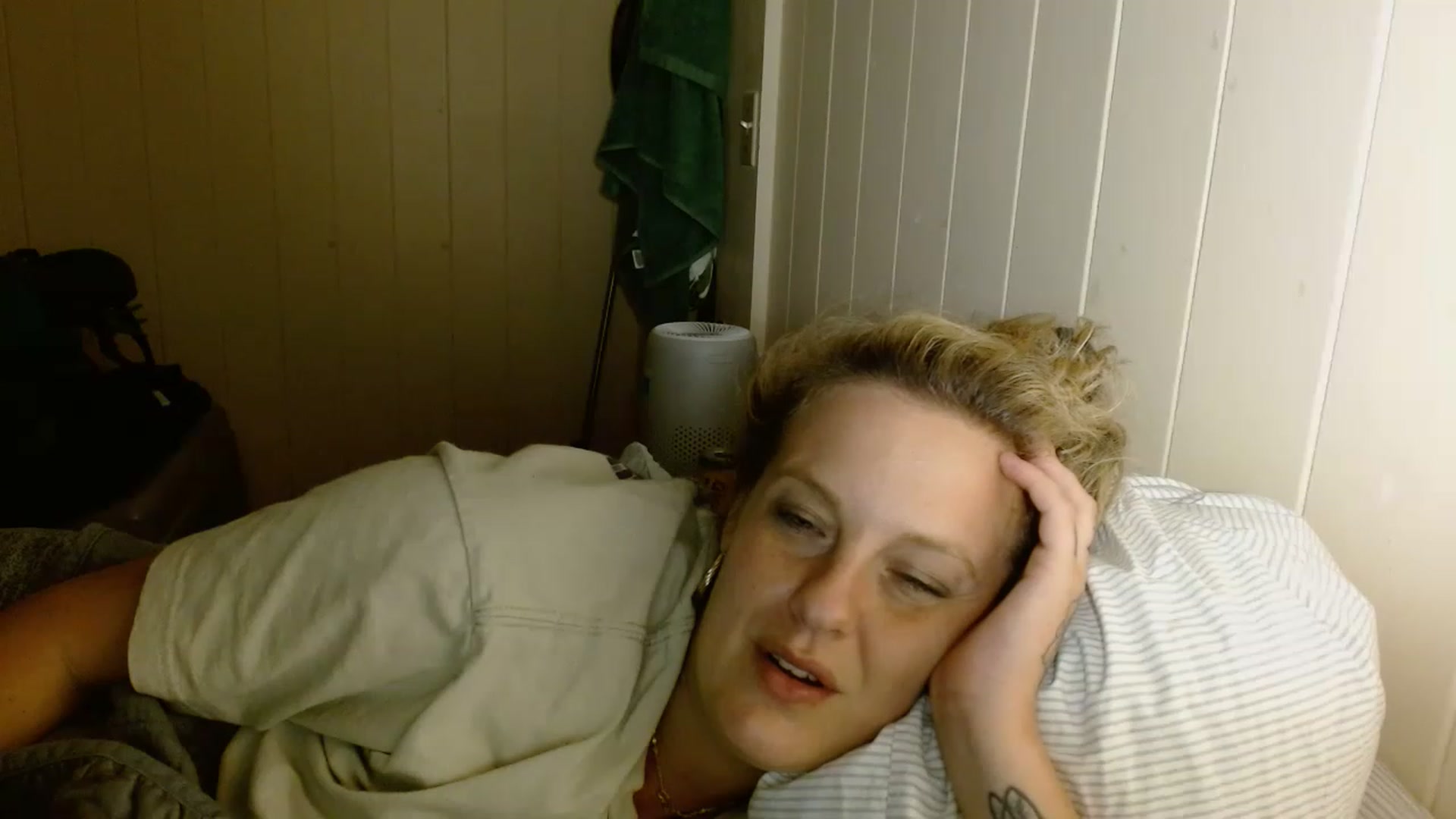 Gallery image thumbnail from Ailia_'s myfreecams stream on, 11/18/2022, 09:56 image 10 of 20