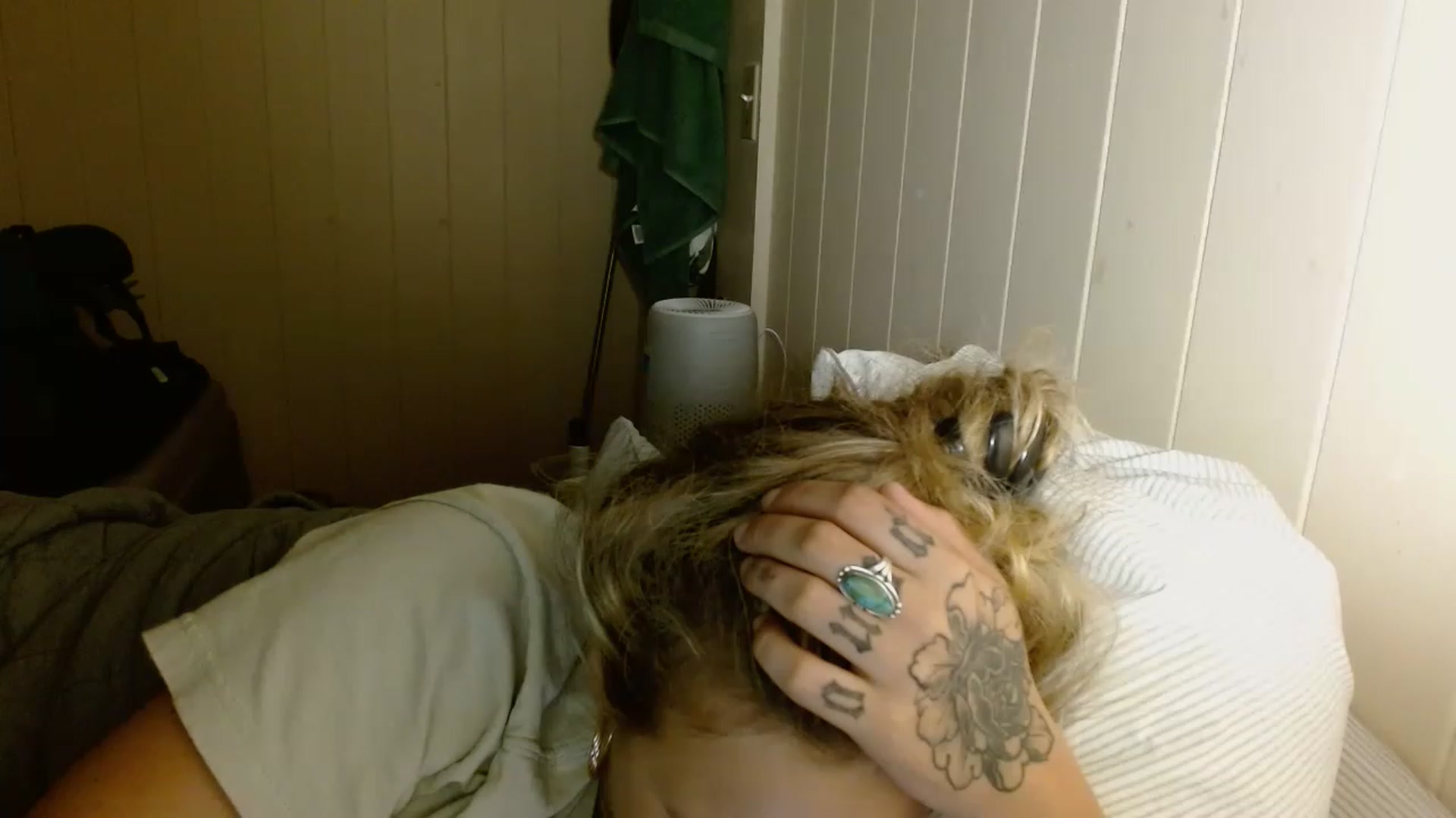 Gallery image thumbnail from Ailia_'s myfreecams stream on, 11/18/2022, 09:56 image 16 of 20