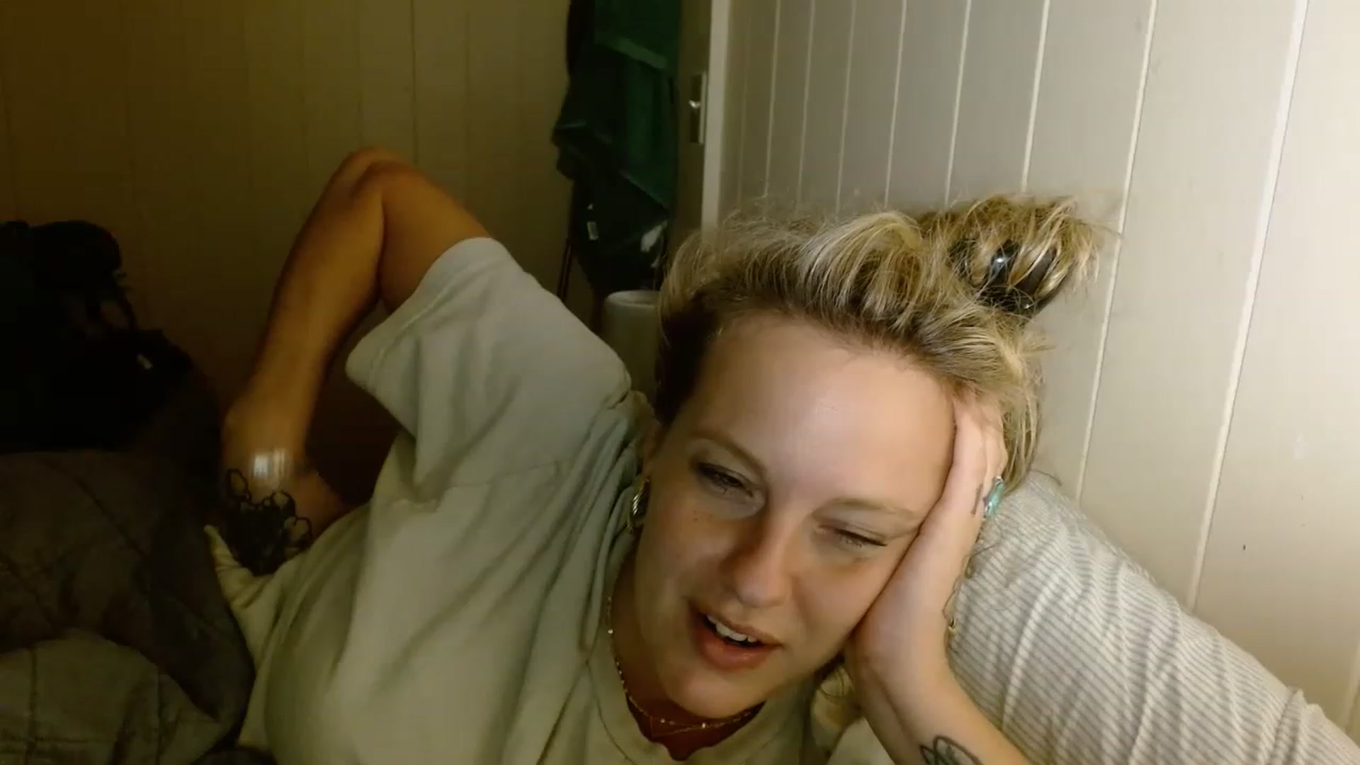 Gallery image thumbnail from Ailia_'s myfreecams stream on, 11/18/2022, 09:56 image 7 of 20